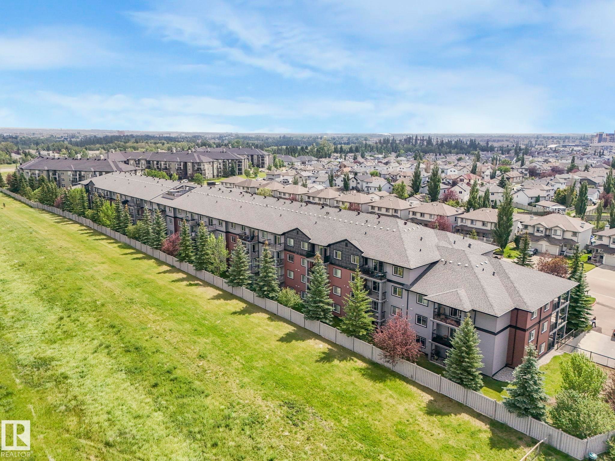 












110 646 MCALLISTER Loop

,
Edmonton,




AB
T6W 0B5

