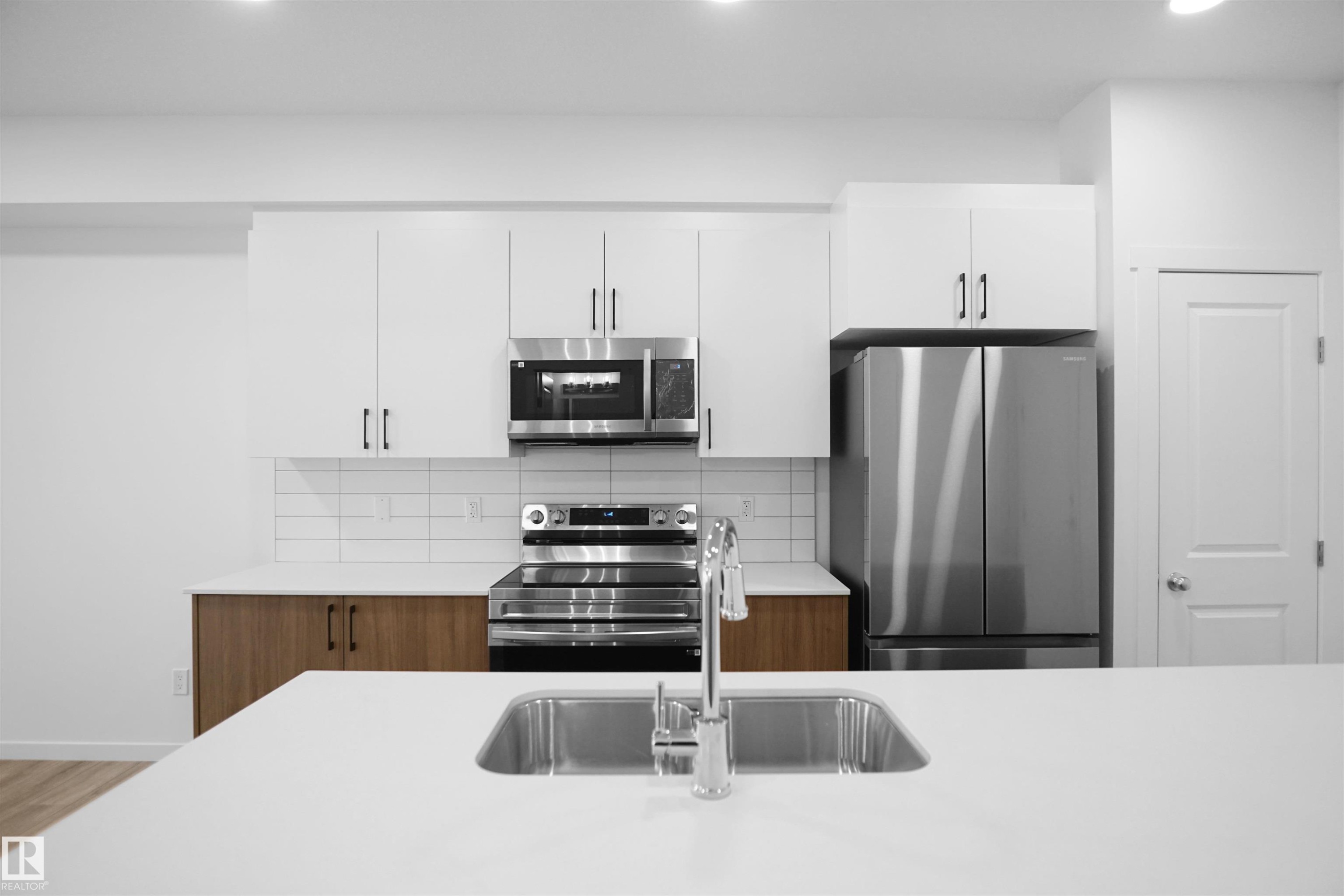 












102 3715 141 Street

,
Edmonton,




AB
T6W 5M9

