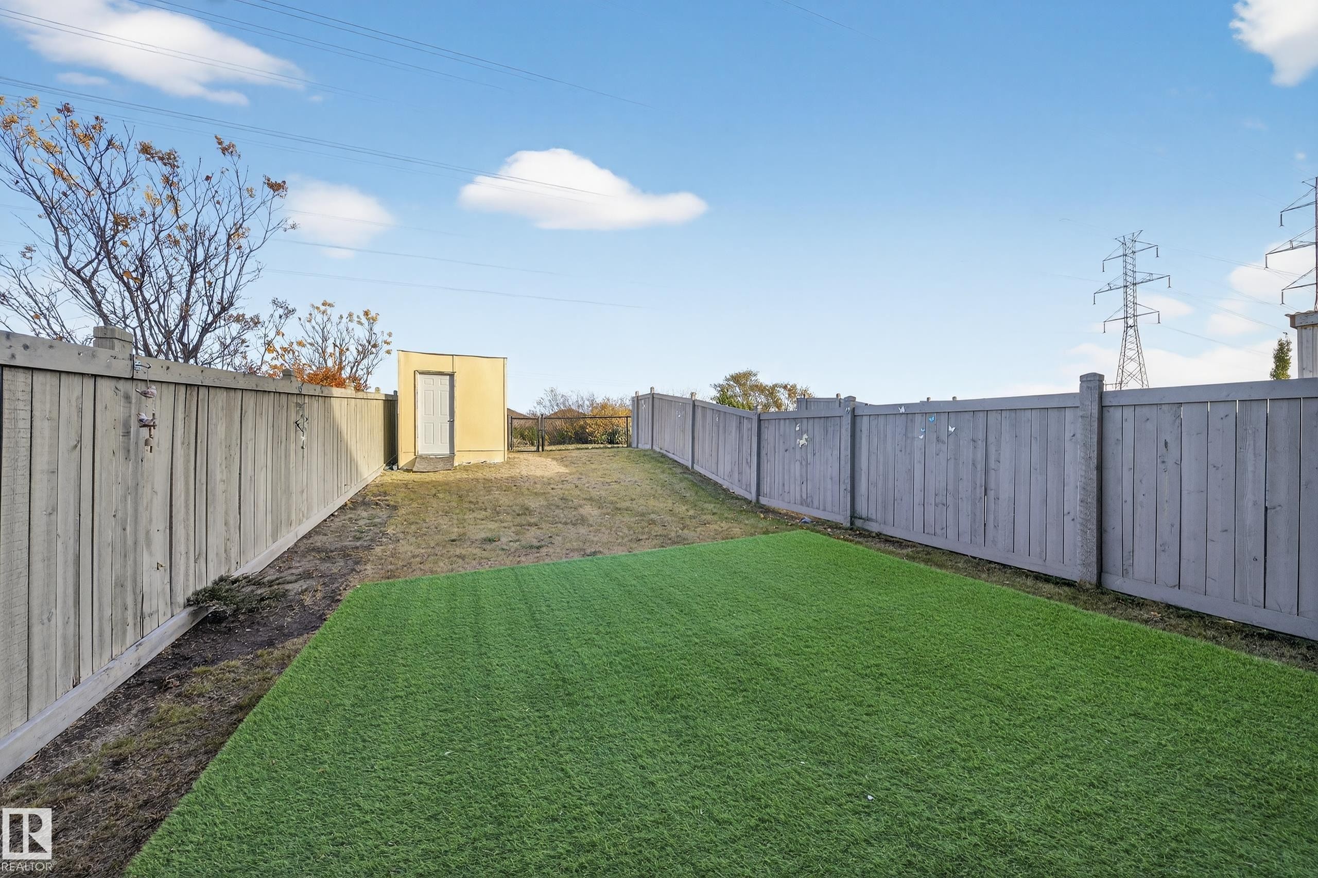 












1827 28 Street

,
Edmonton,




AB
T6T 0N8

