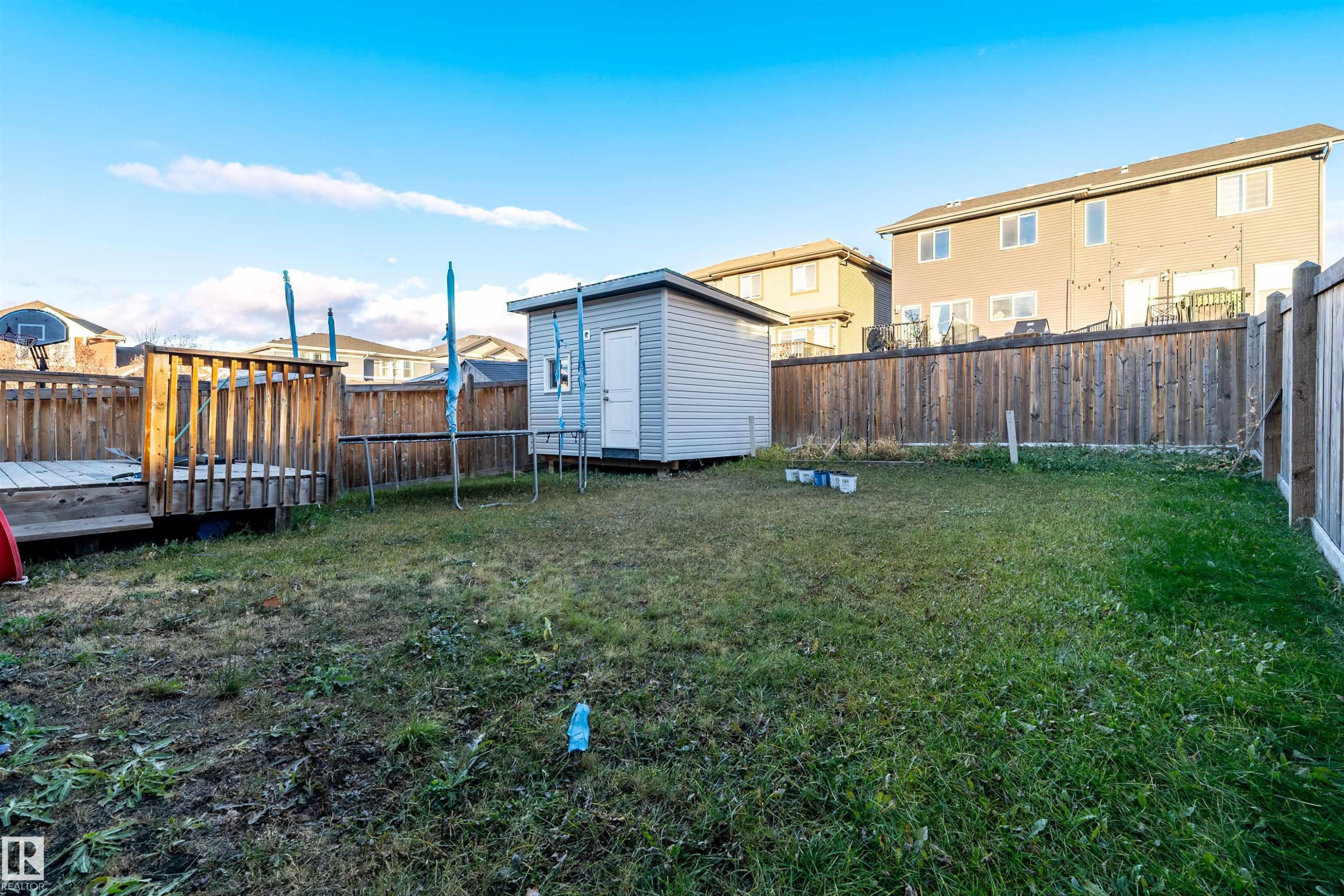 












2109 53 Street

,
Edmonton,




AB
T6X 1X3

