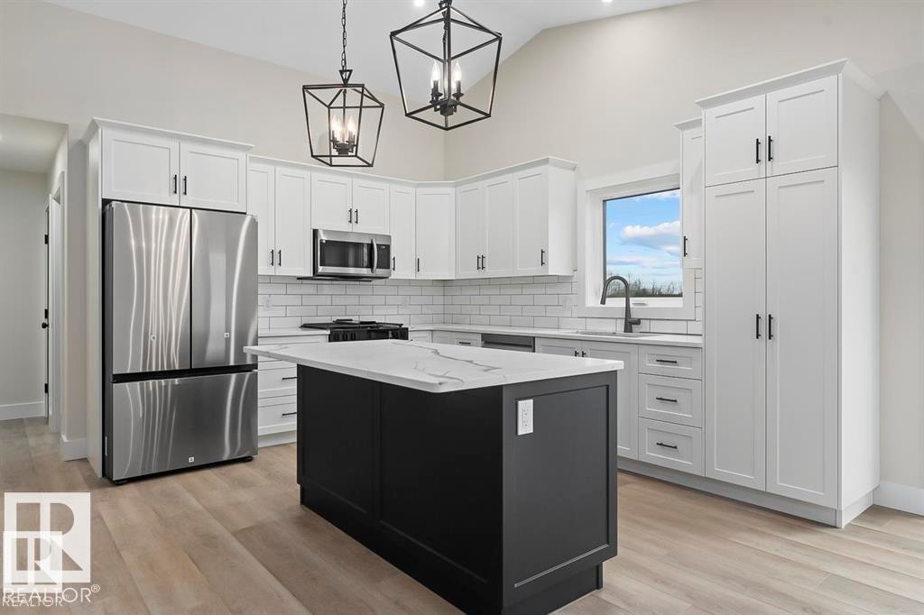 












63212 Range Road 423

,
Rural Bonnyville M.D.,




AB
T9M 1P1

