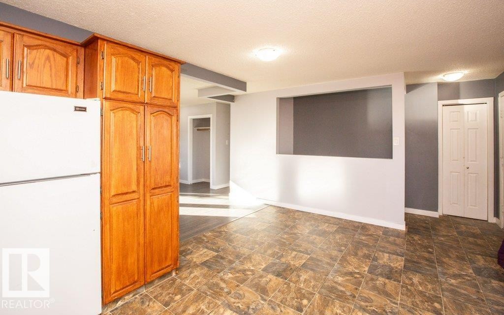 












11040 104 Street

,
Westlock,




AB
T7P 1G4

