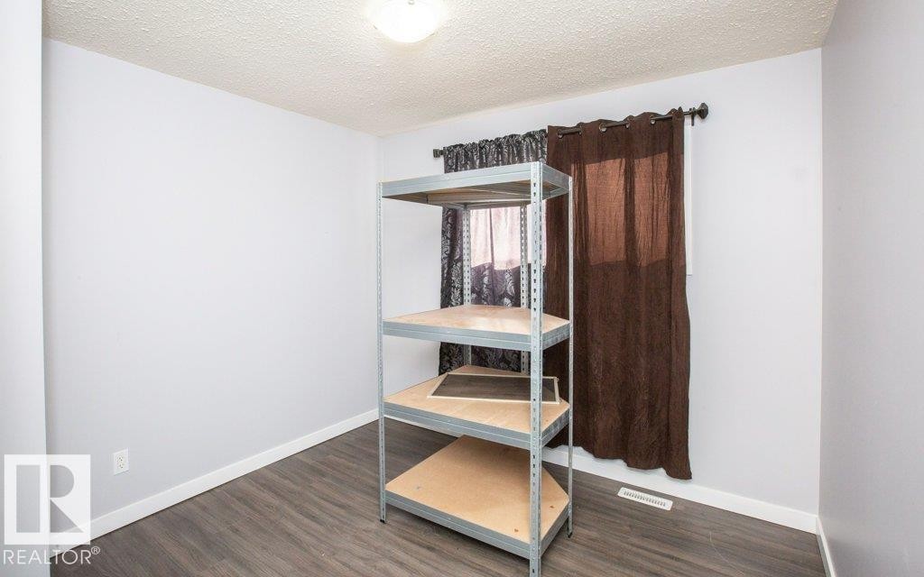 












11040 104 Street

,
Westlock,




AB
T7P 1G4

