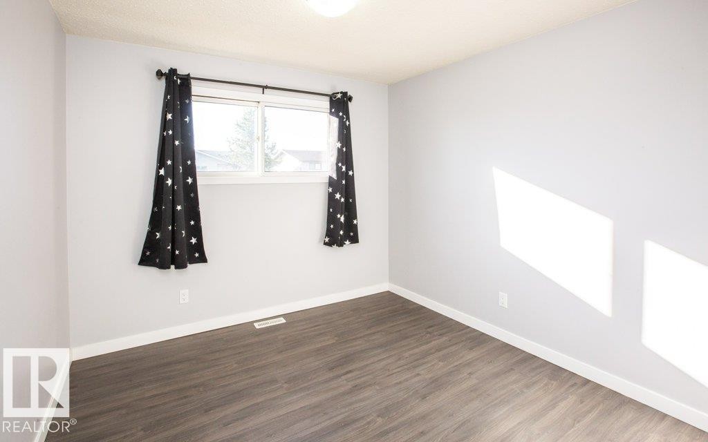 












11040 104 Street

,
Westlock,




AB
T7P 1G4

