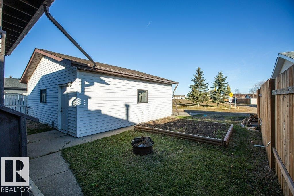 












11040 104 Street

,
Westlock,




AB
T7P 1G4

