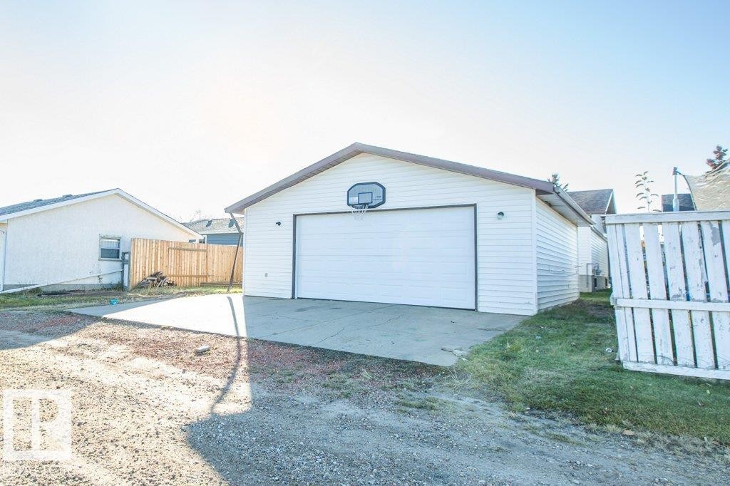 












11040 104 Street

,
Westlock,




AB
T7P 1G4

