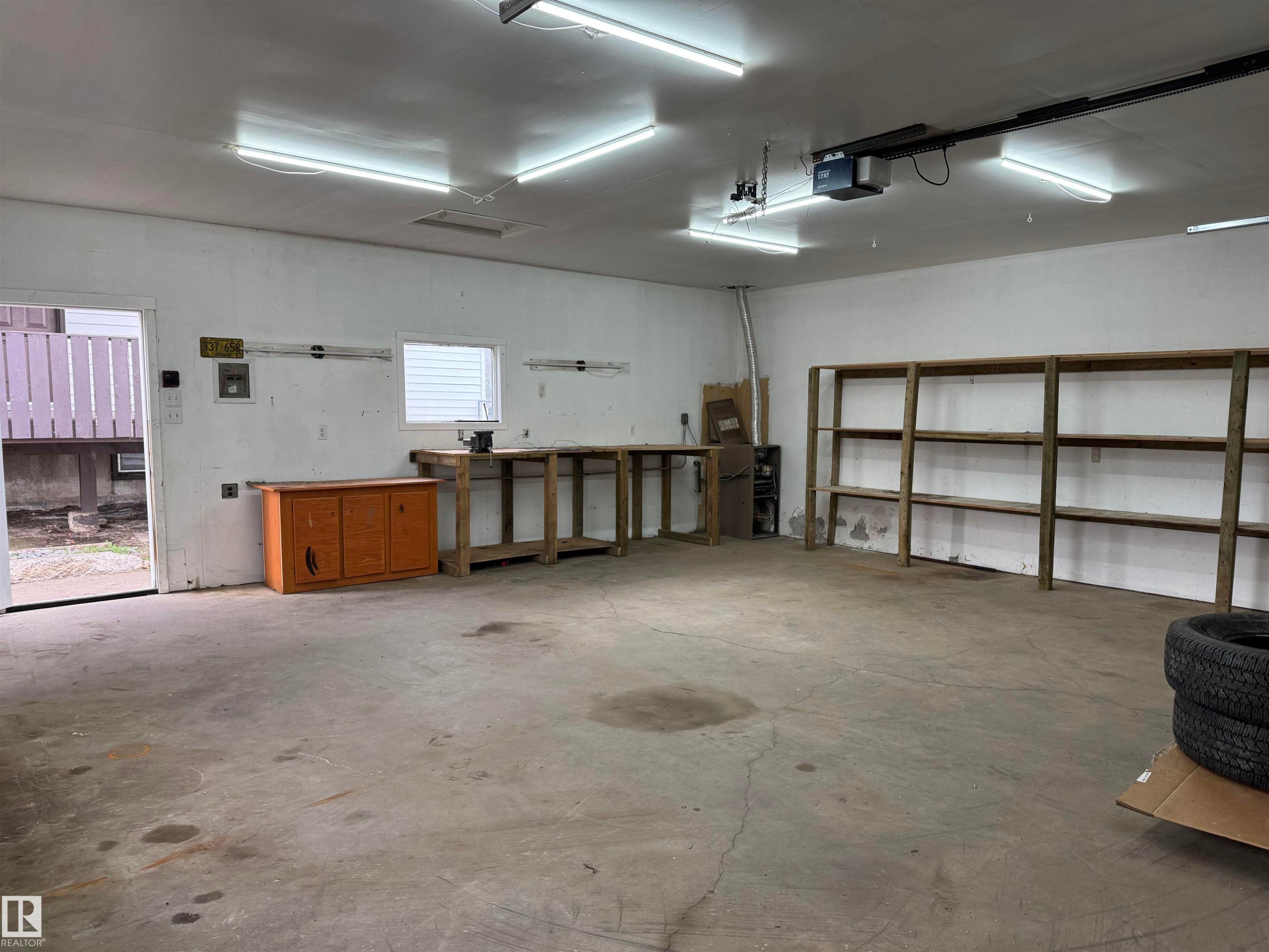 












11040 104 Street

,
Westlock,




AB
T7P 1G4

