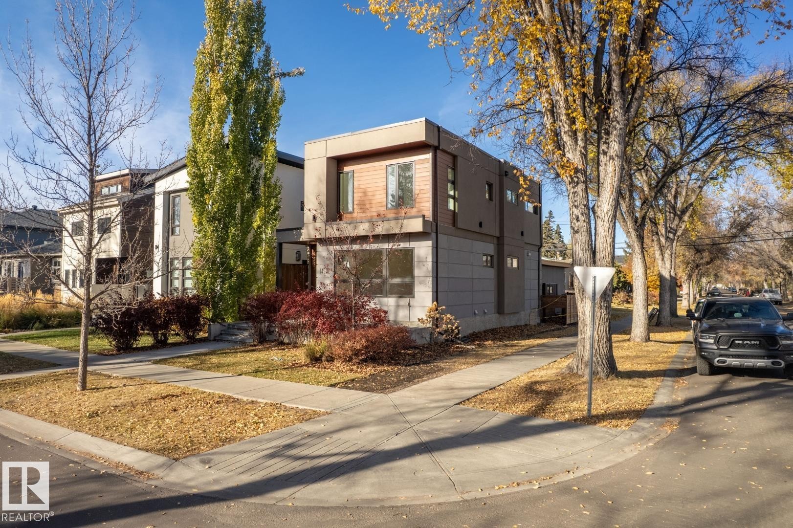 












14502 103 Avenue

,
Edmonton,




AB
T5W 0T4

