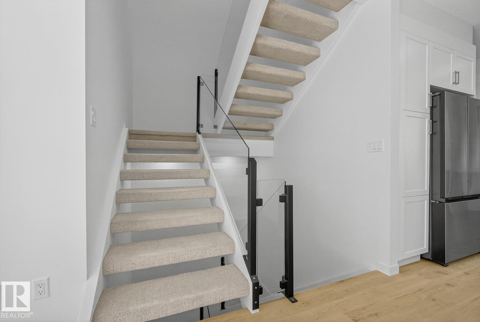 












14502 103 Avenue

,
Edmonton,




AB
T5W 0T4

