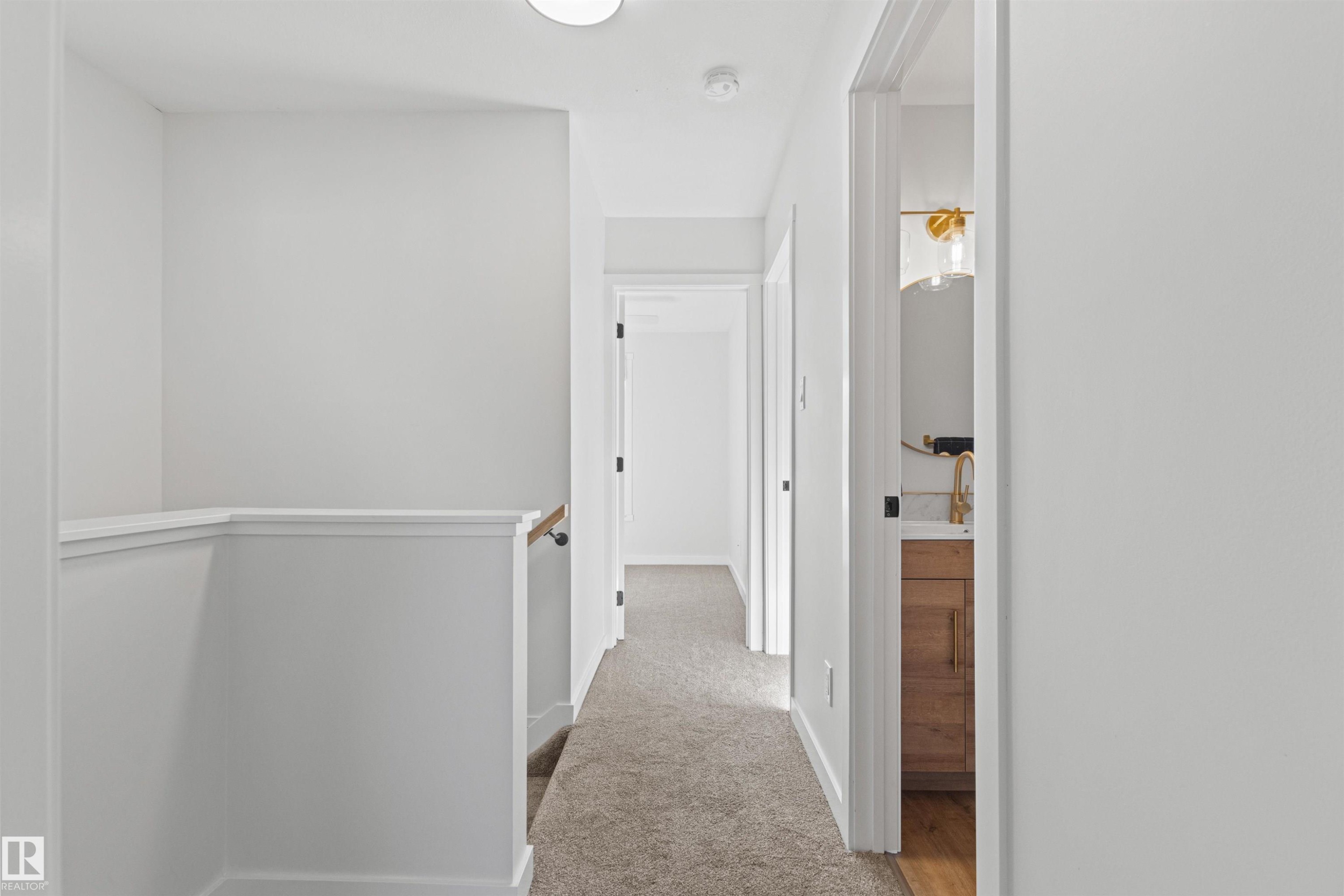 












2935 109 Street

,
Edmonton,




AB
T6J 4N6

