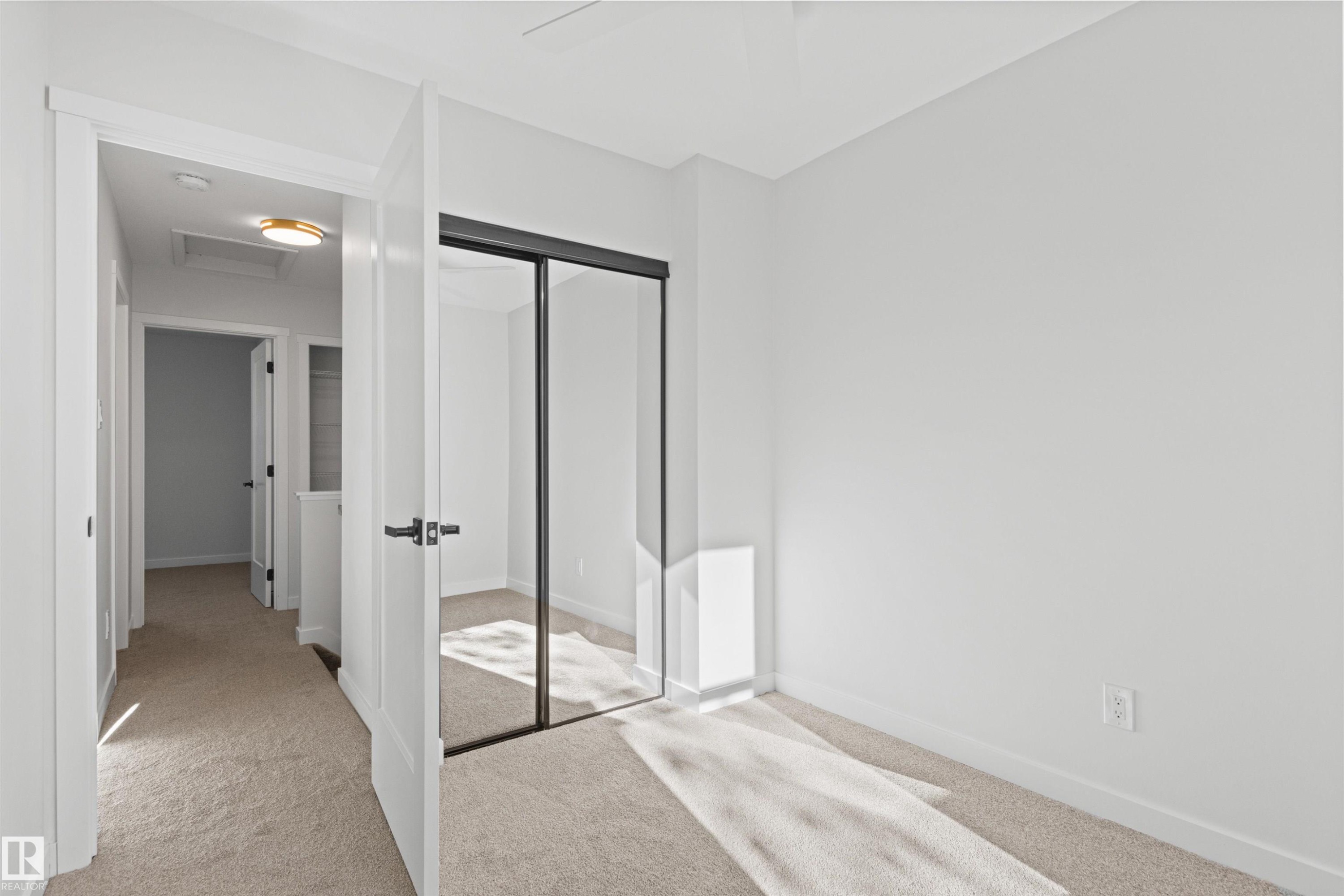 












2935 109 Street

,
Edmonton,




AB
T6J 4N6

