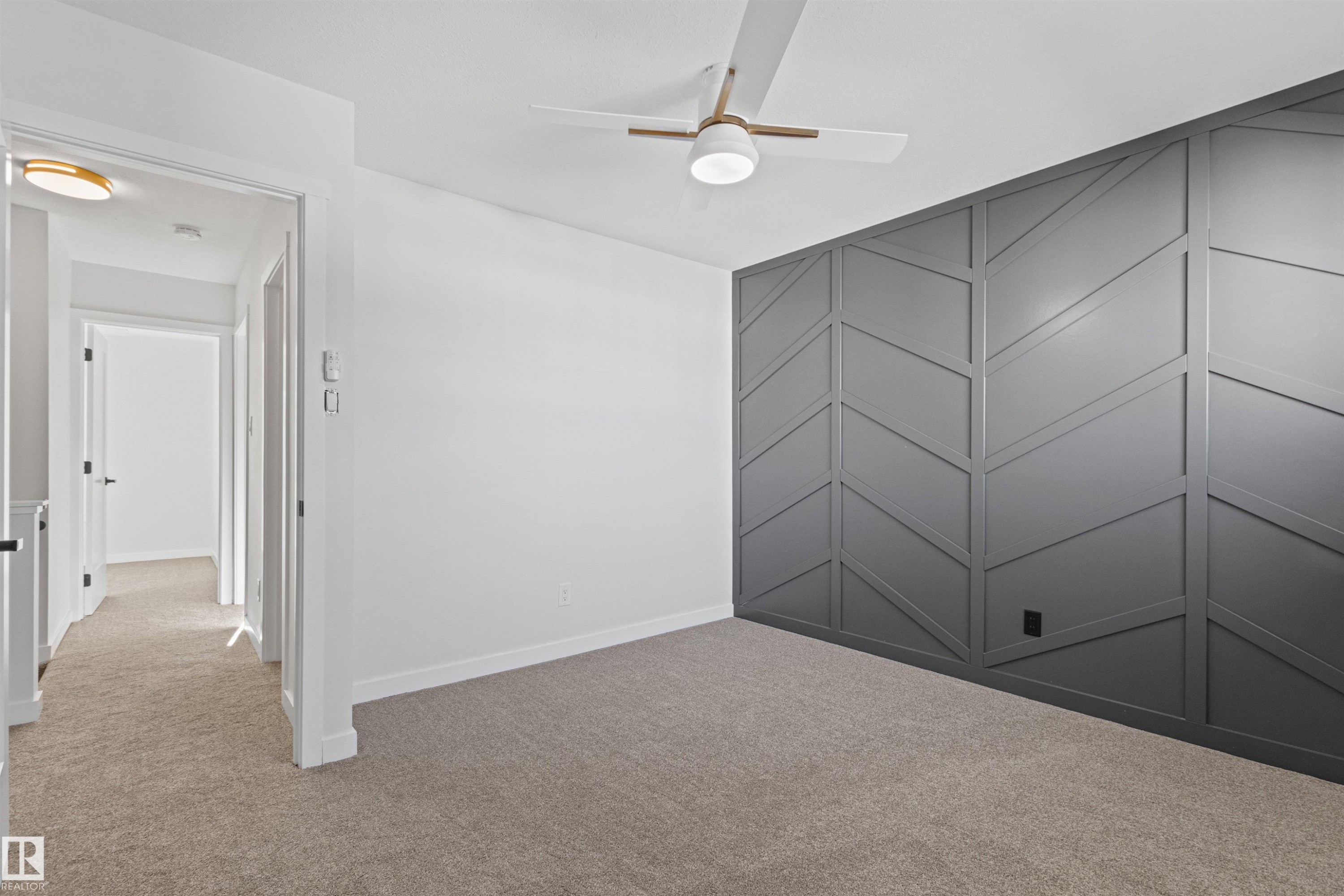 












2935 109 Street

,
Edmonton,




AB
T6J 4N6

