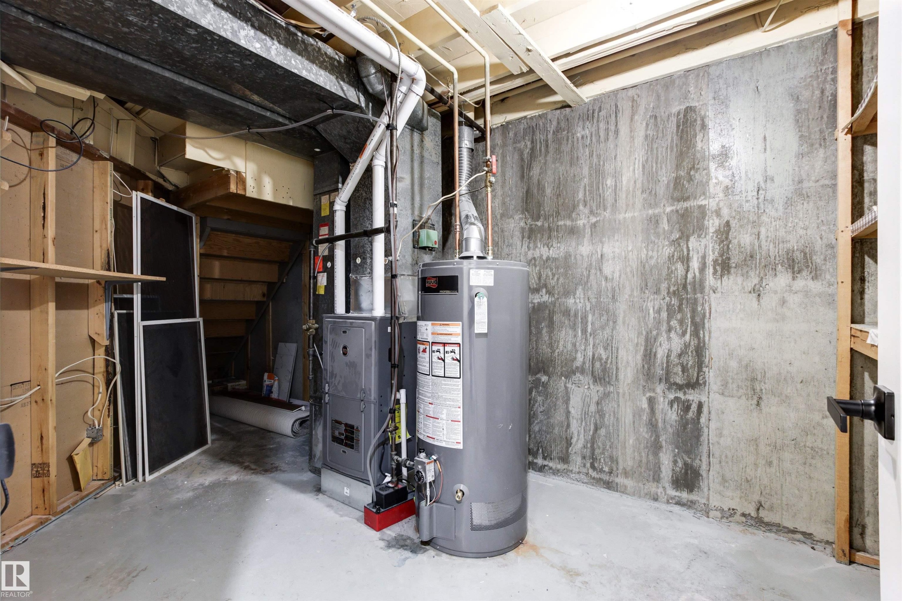 












2935 109 Street

,
Edmonton,




AB
T6J 4N6

