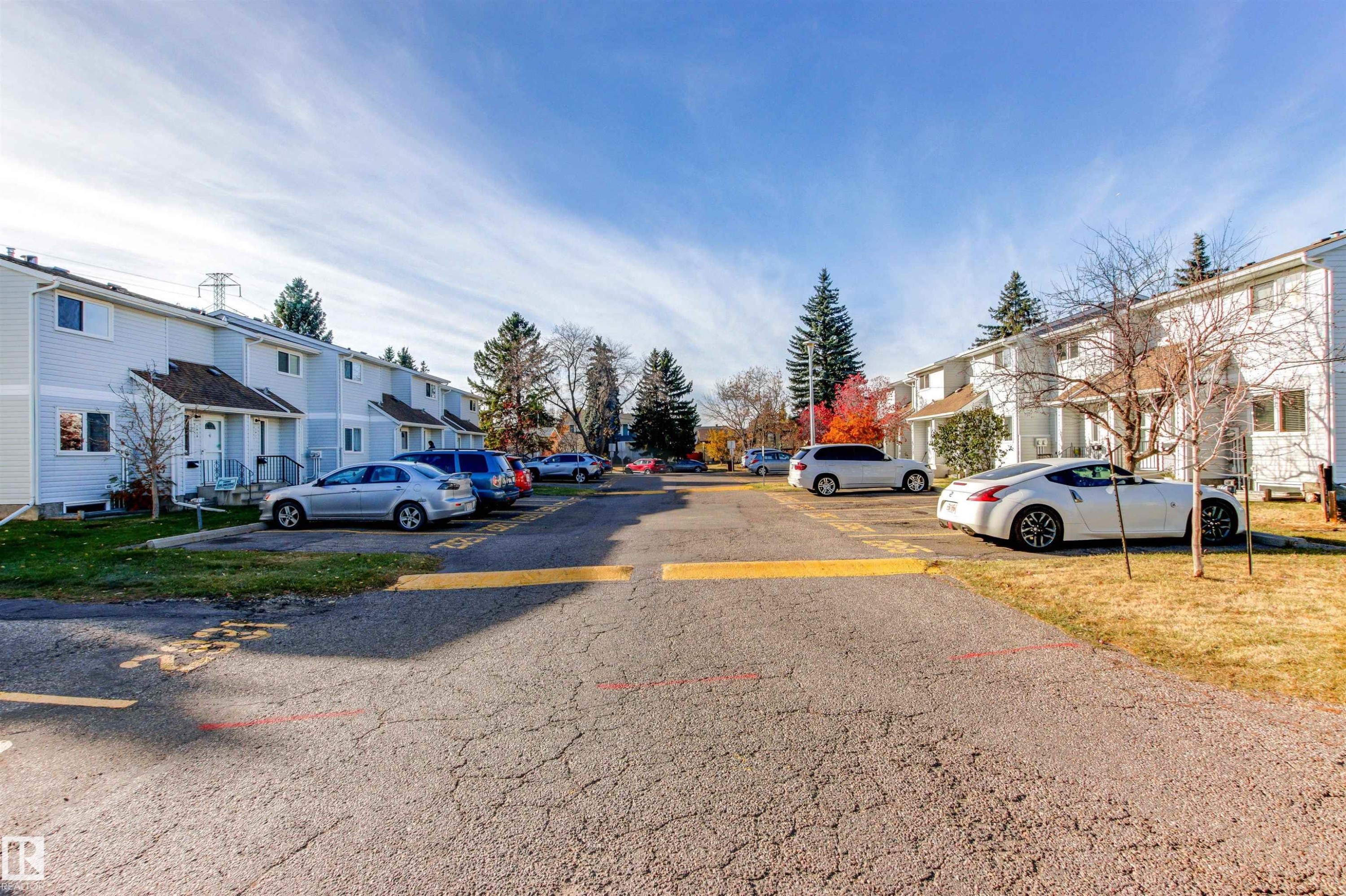 












2935 109 Street

,
Edmonton,




AB
T6J 4N6

