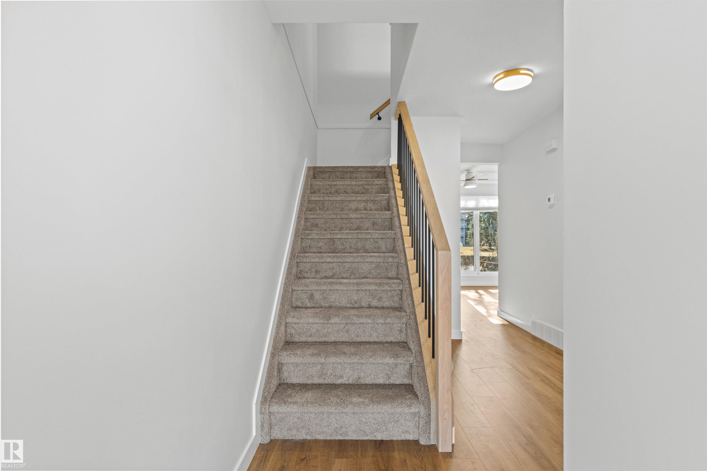 












2935 109 Street

,
Edmonton,




AB
T6J 4N6

