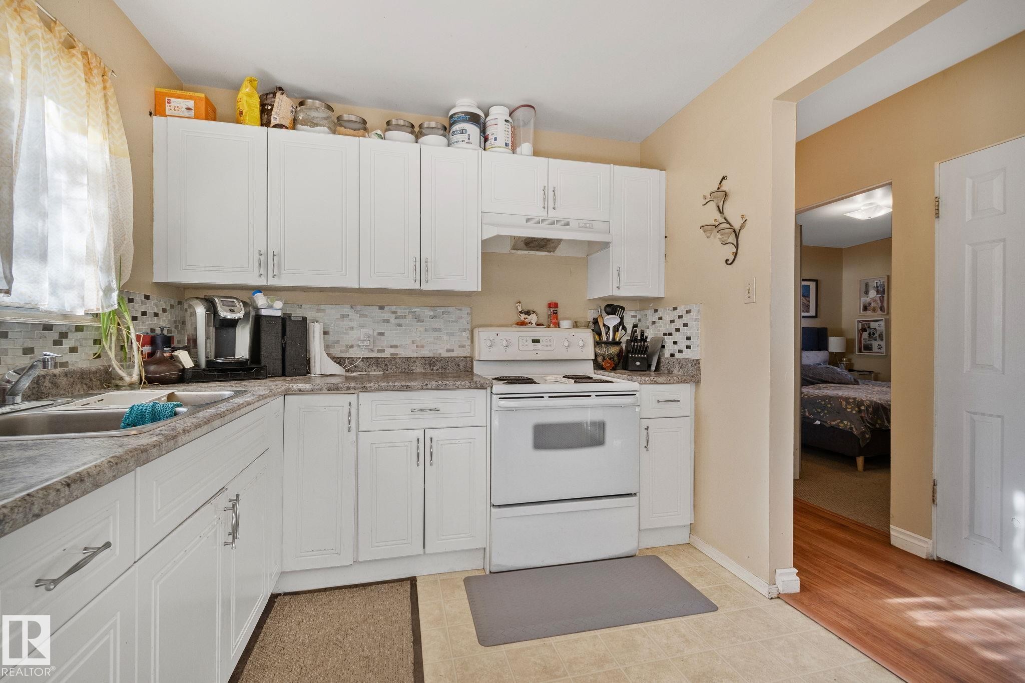 












367 EVERGREEN Street

,
Sherwood Park,




AB
T8A 1J9

