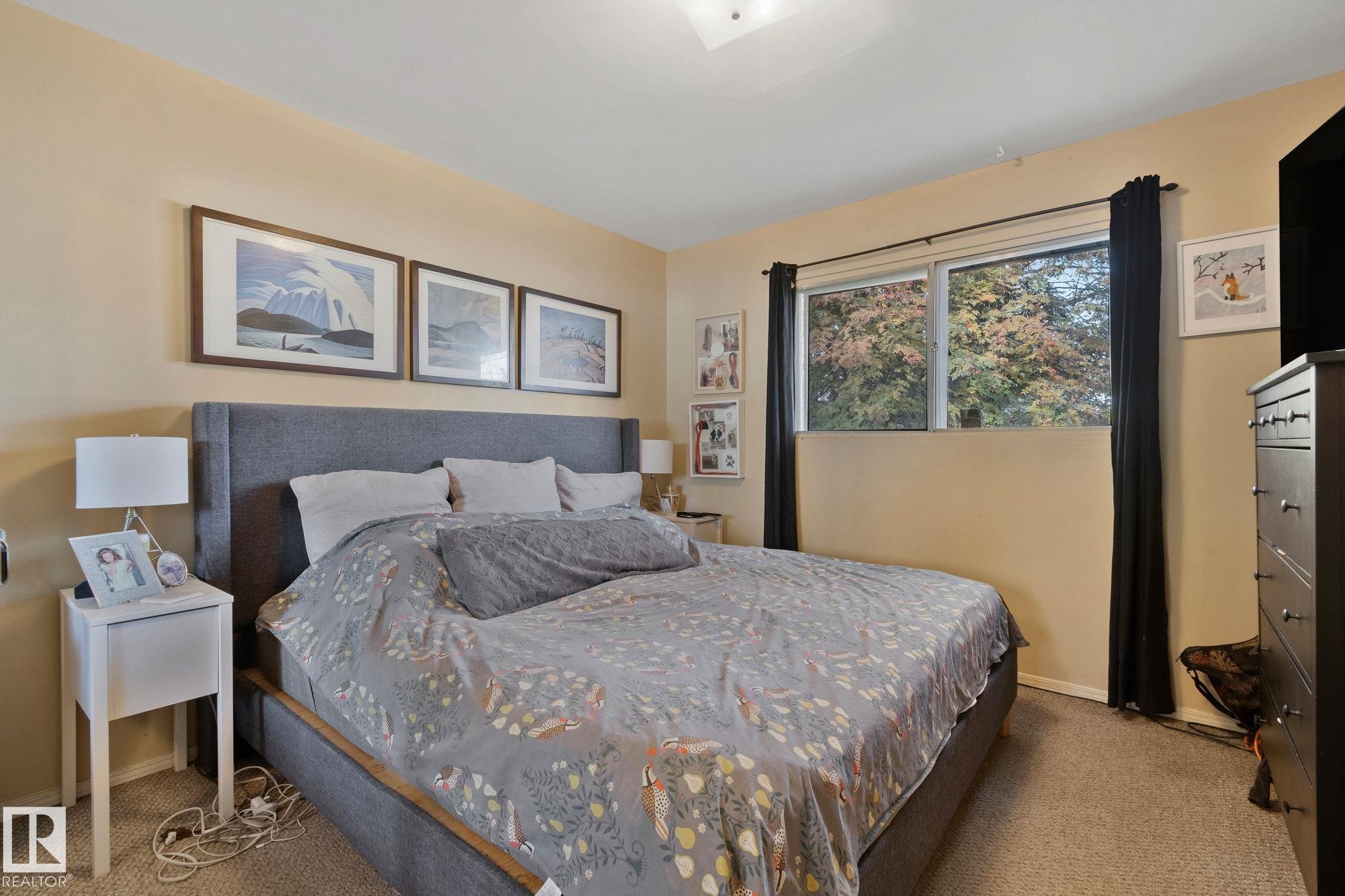 












367 EVERGREEN Street

,
Sherwood Park,




AB
T8A 1J9

