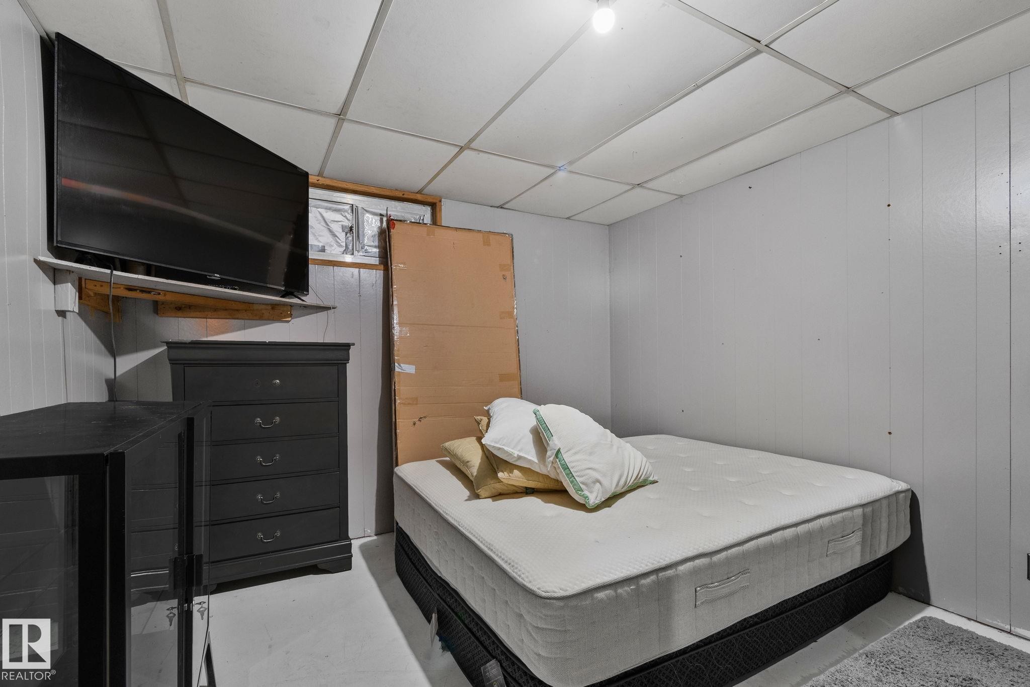 












367 EVERGREEN Street

,
Sherwood Park,




AB
T8A 1J9

