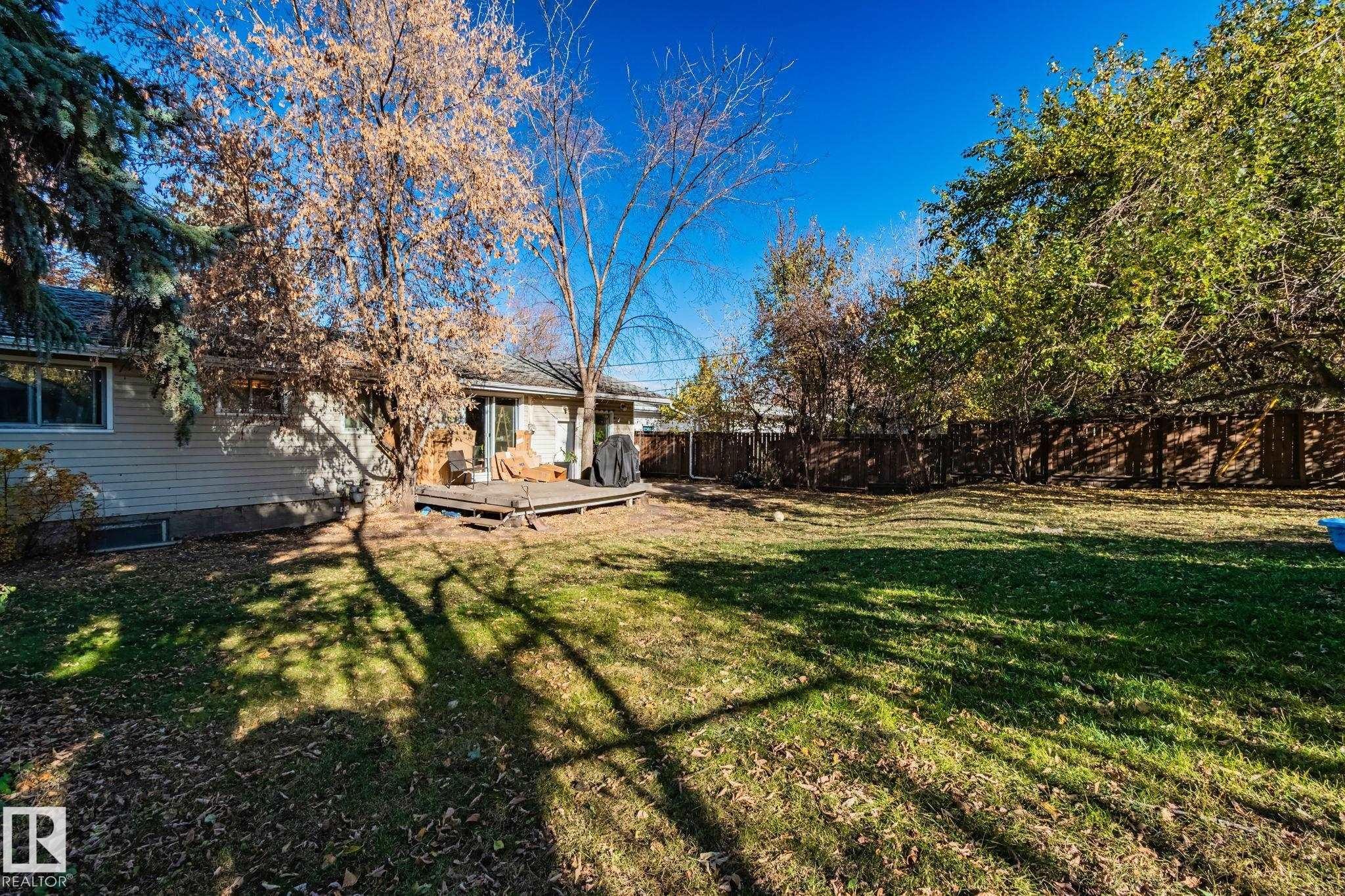 












367 EVERGREEN Street

,
Sherwood Park,




AB
T8A 1J9

