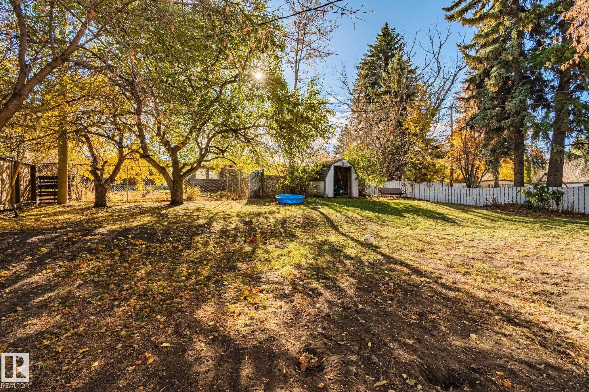 












367 EVERGREEN Street

,
Sherwood Park,




AB
T8A 1J9


