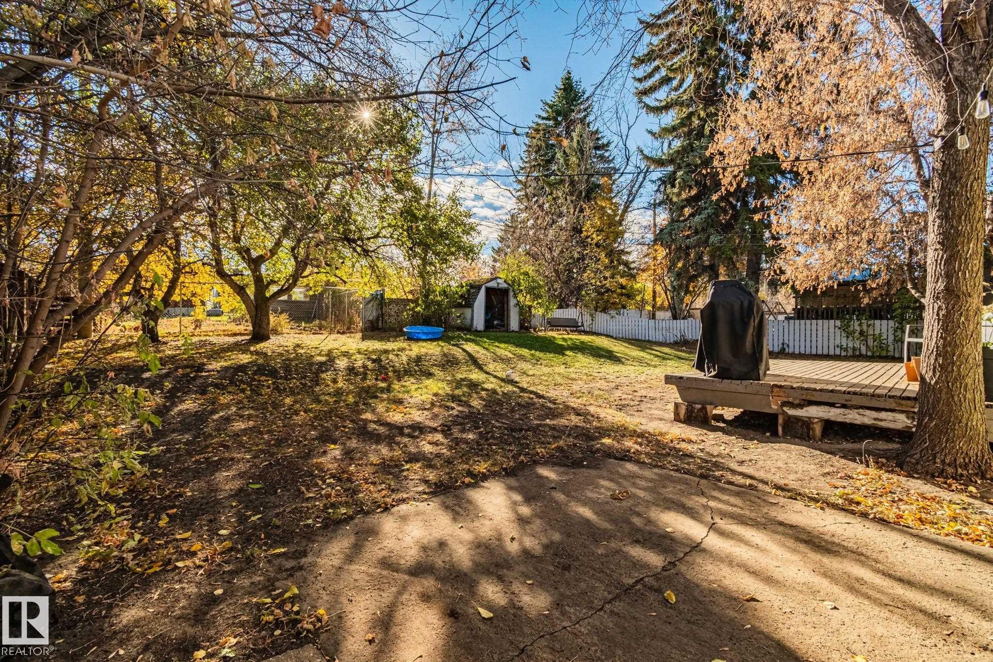 












367 EVERGREEN Street

,
Sherwood Park,




AB
T8A 1J9

