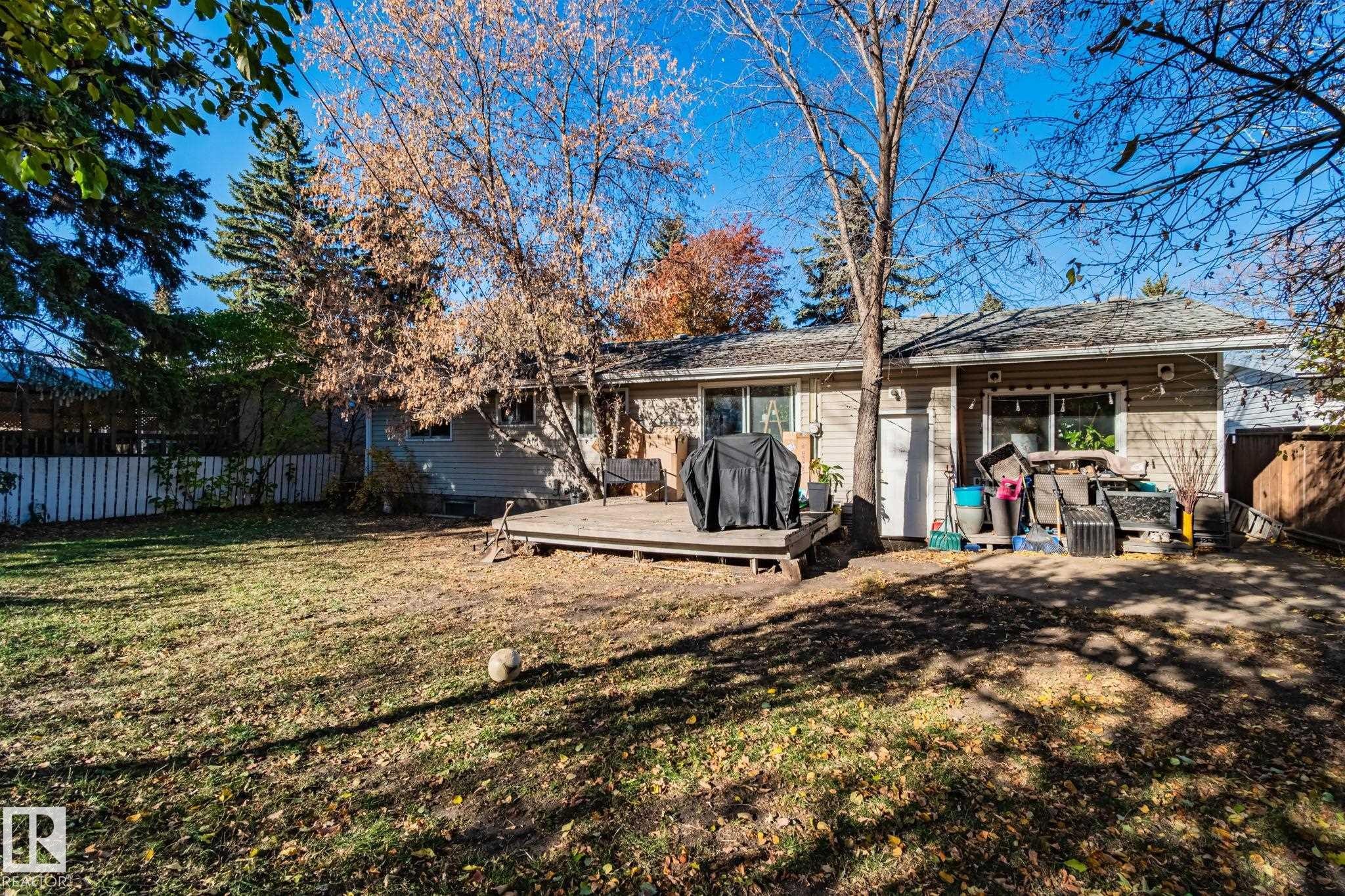












367 EVERGREEN Street

,
Sherwood Park,




AB
T8A 1J9

