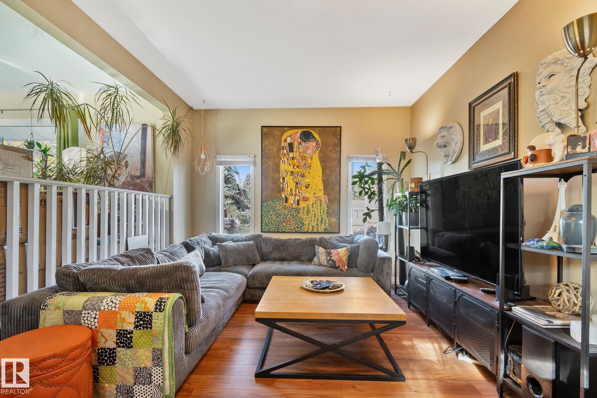 












367 EVERGREEN Street

,
Sherwood Park,




AB
T8A 1J9

