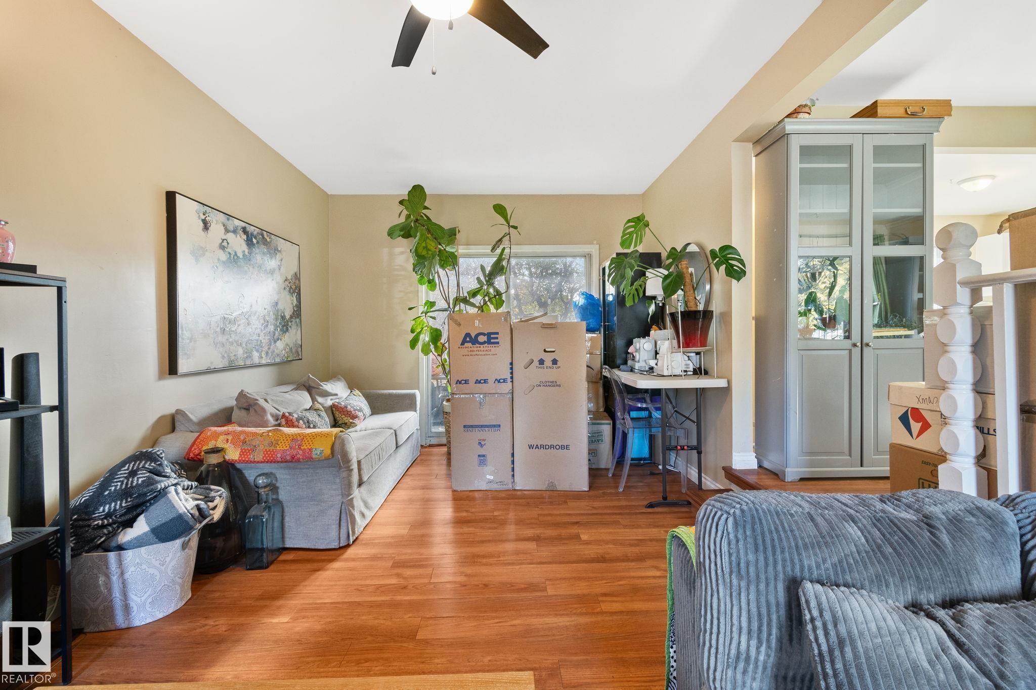 












367 EVERGREEN Street

,
Sherwood Park,




AB
T8A 1J9

