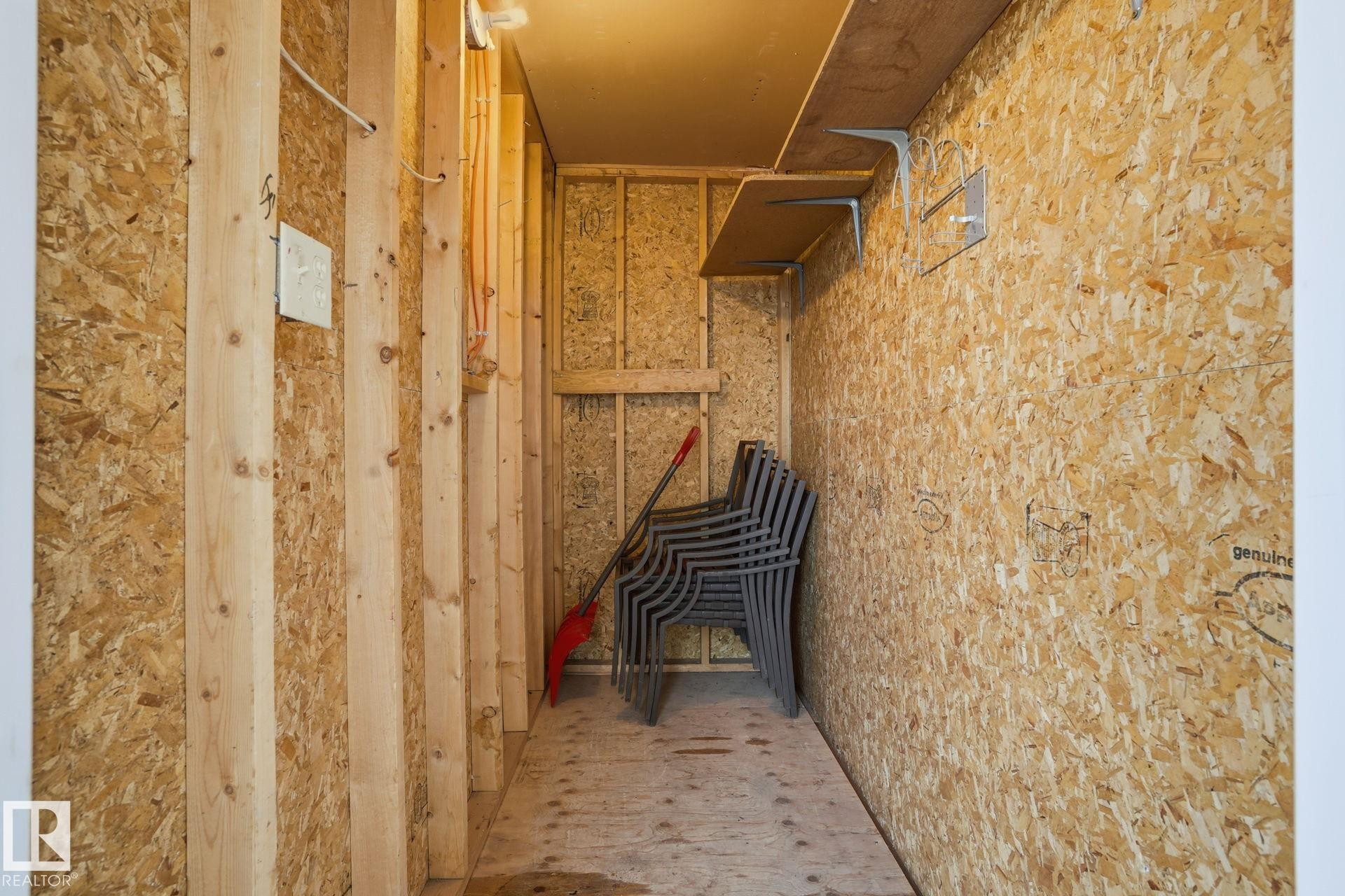 












66 2204 118 Street

,
Edmonton,




AB
T6J 5K2

