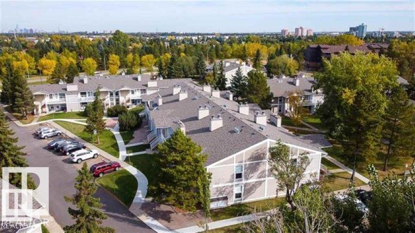 












66 2204 118 Street

,
Edmonton,




AB
T6J 5K2

