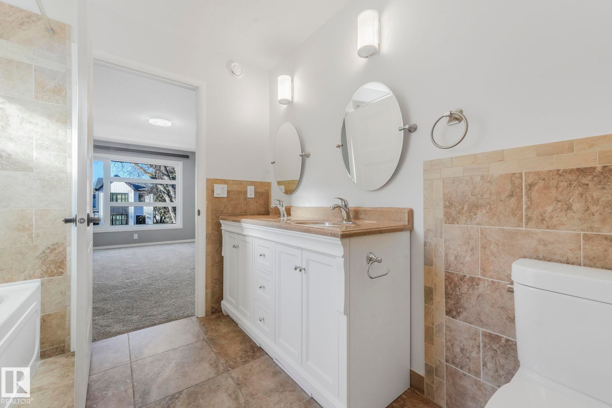 












11625 126 Street

,
Edmonton,




AB
T5M 0R9

