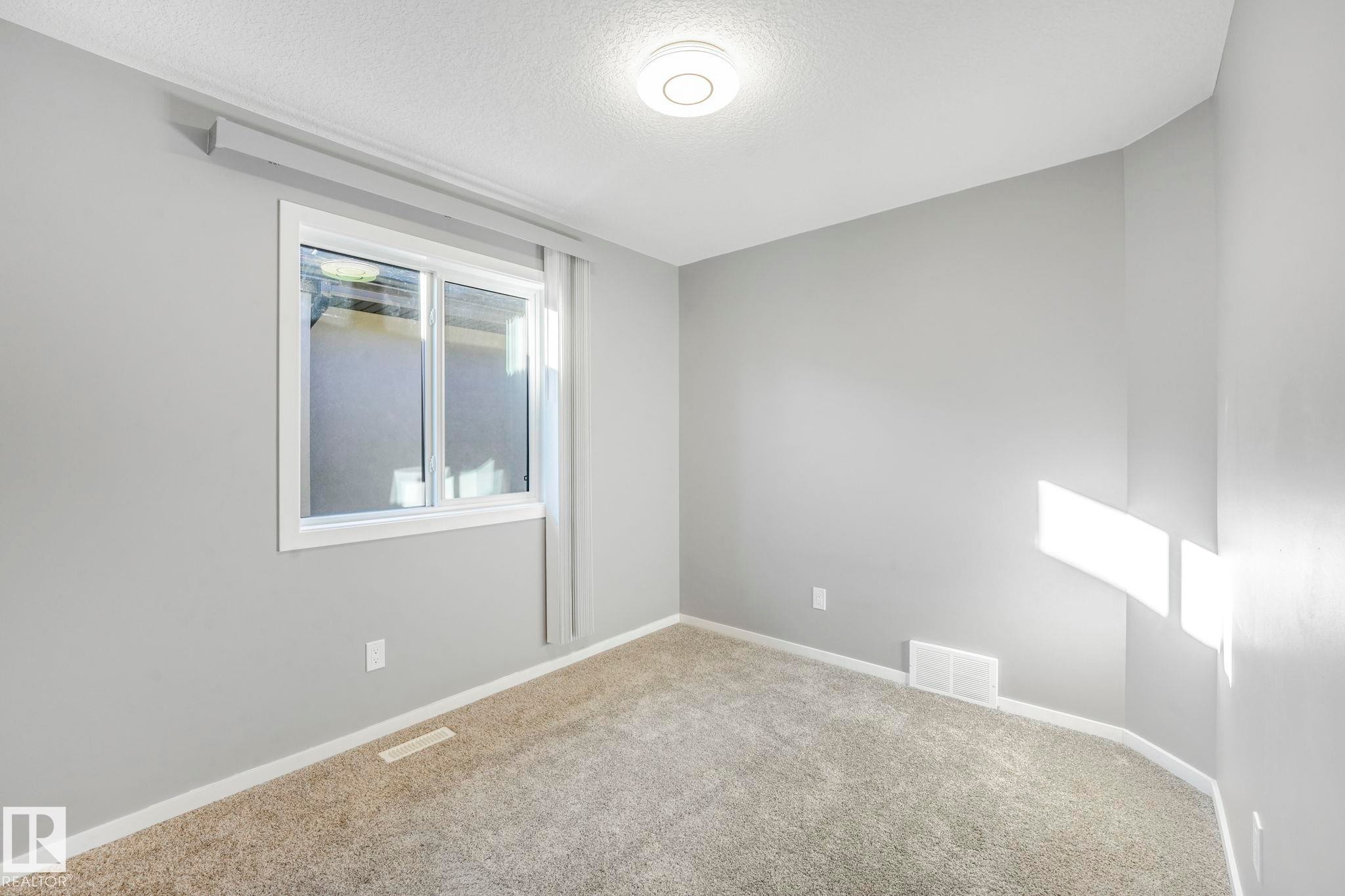 












11625 126 Street

,
Edmonton,




AB
T5M 0R9

