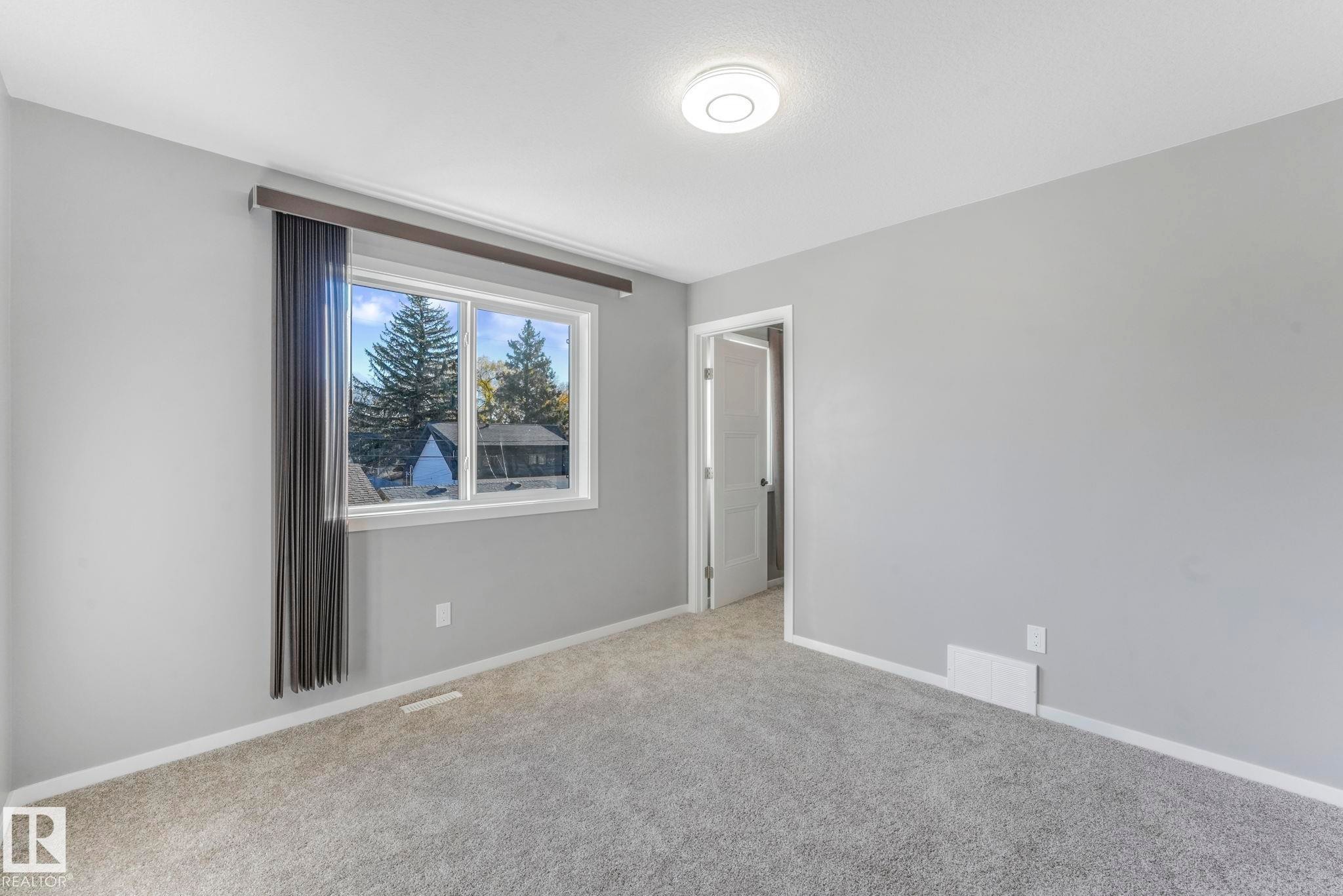 












11625 126 Street

,
Edmonton,




AB
T5M 0R9

