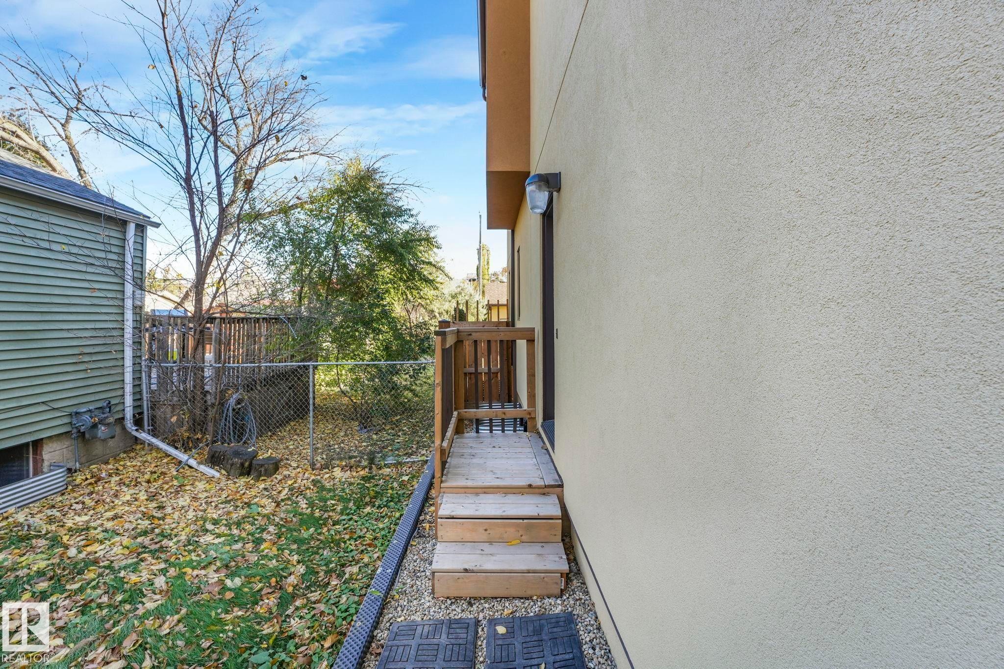 












11625 126 Street

,
Edmonton,




AB
T5M 0R9

