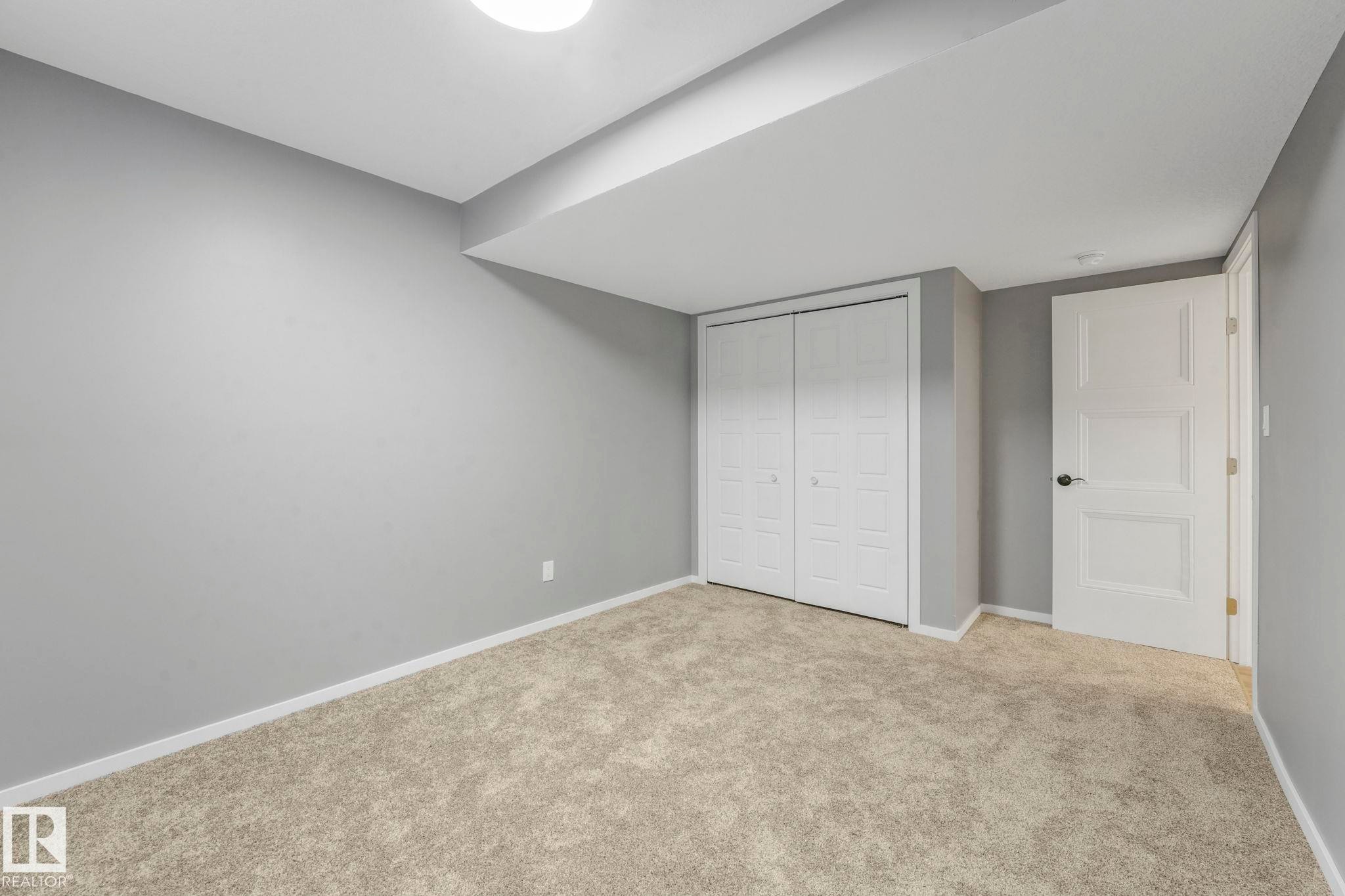 












11625 126 Street

,
Edmonton,




AB
T5M 0R9

