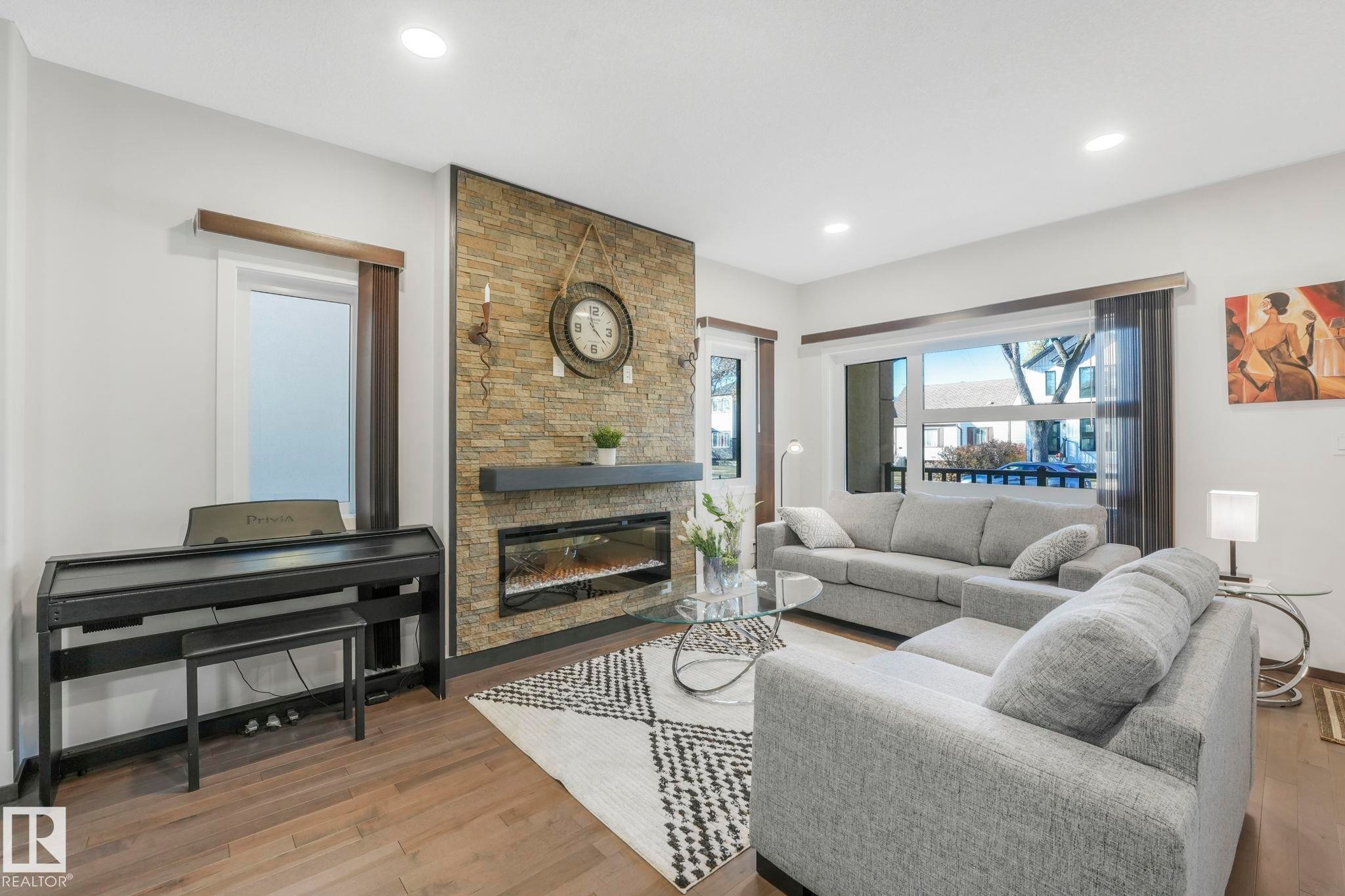 












11625 126 Street

,
Edmonton,




AB
T5M 0R9

