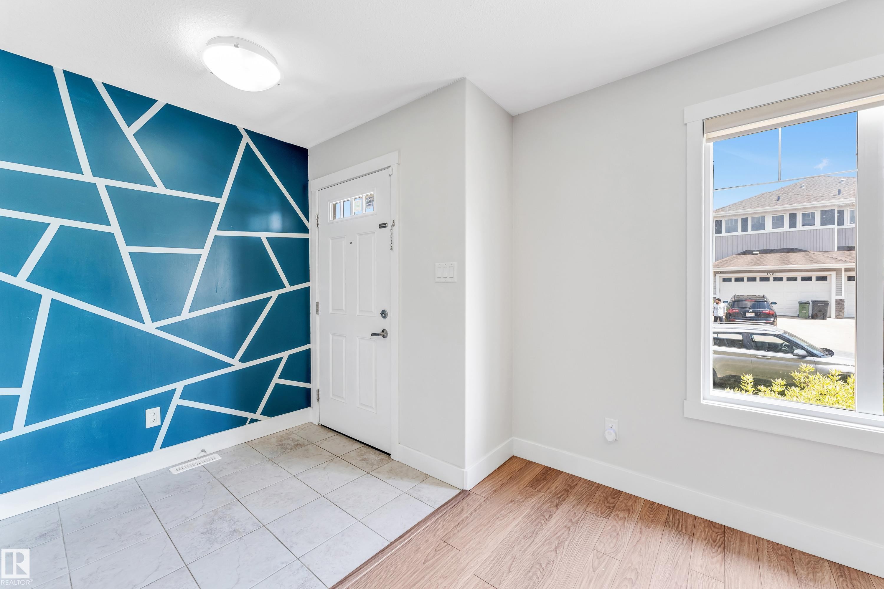 












1544 21 Street

,
Edmonton,




AB
T6T 2B7

