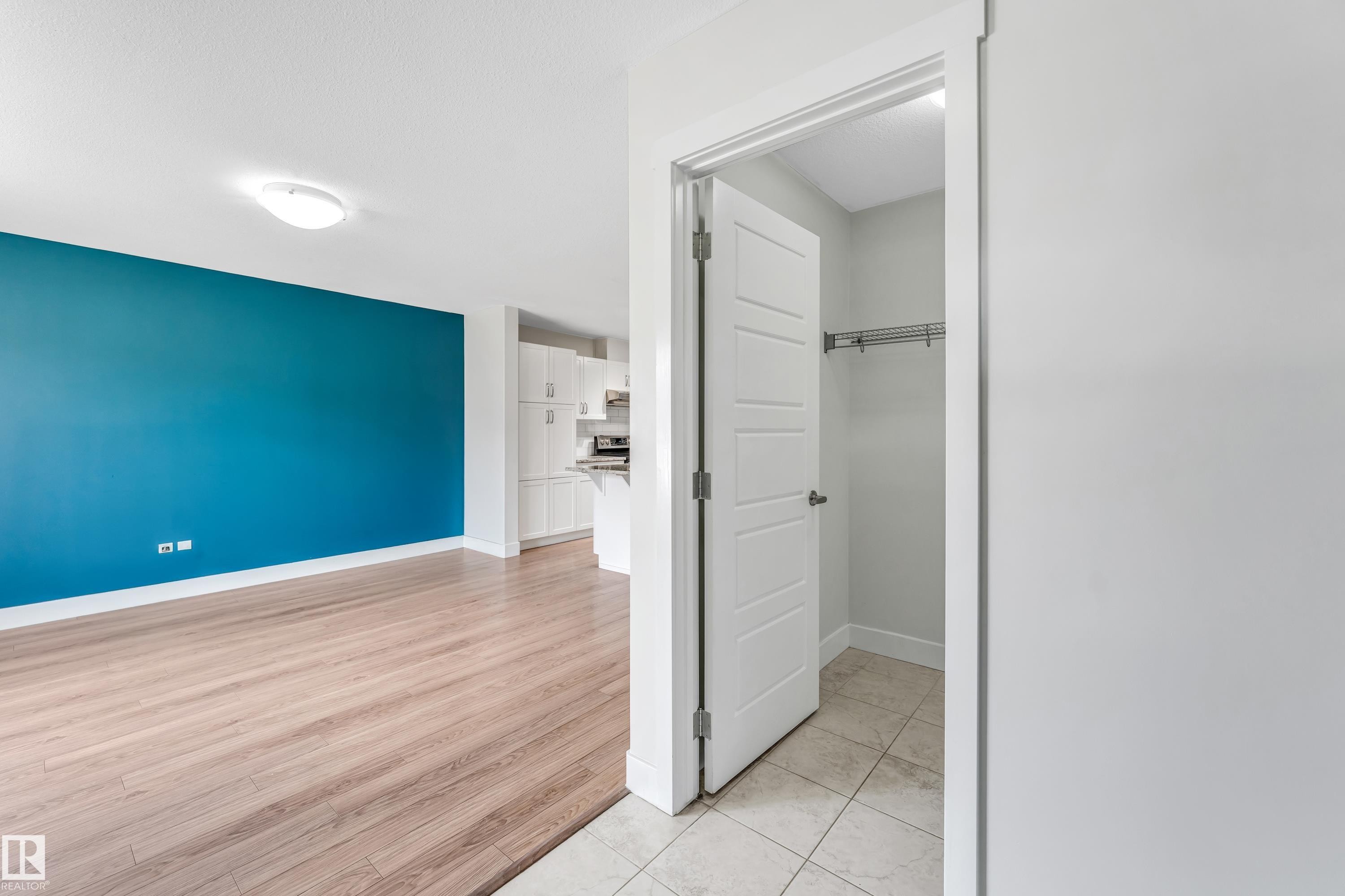 












1544 21 Street

,
Edmonton,




AB
T6T 2B7

