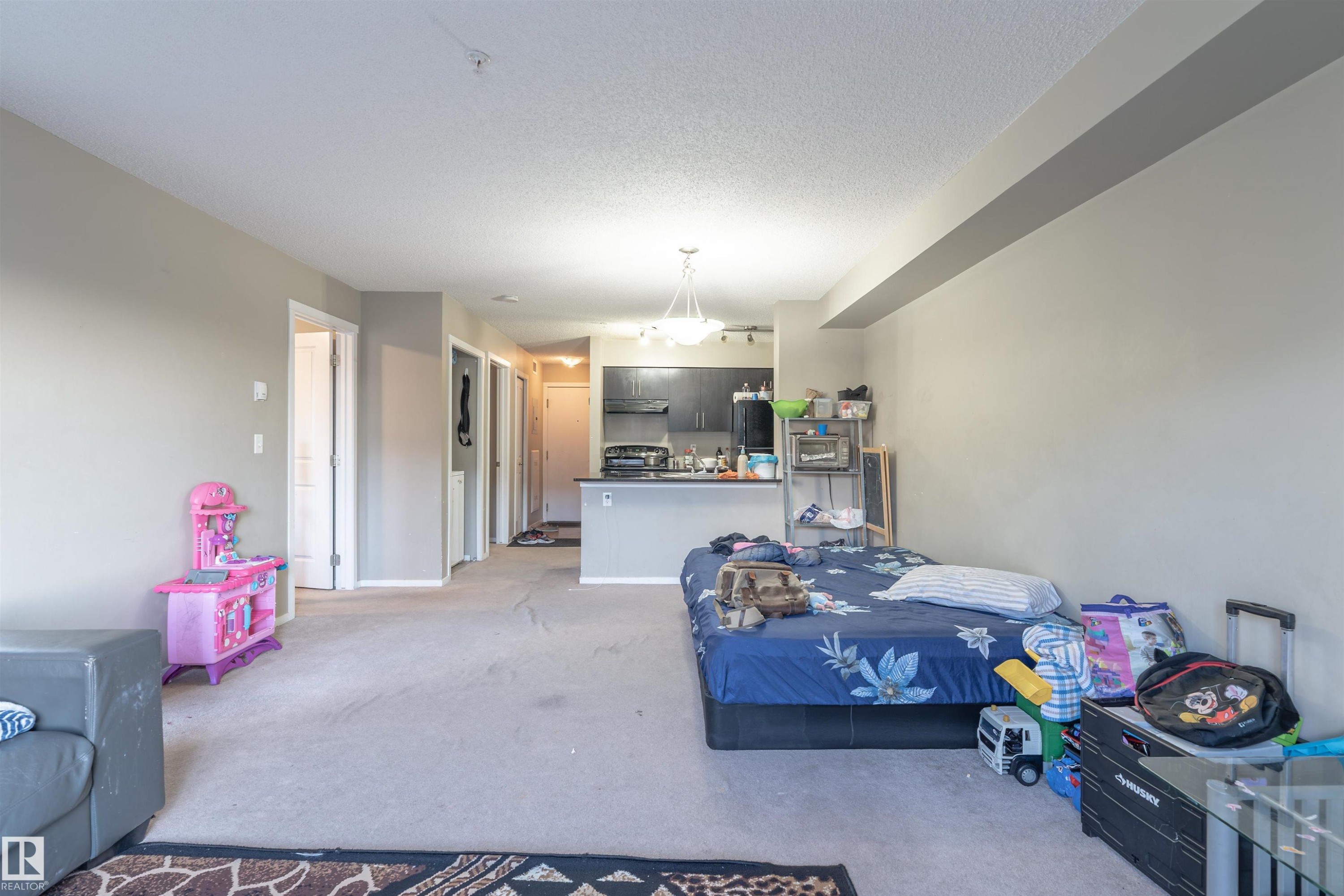 












206 3207 JAMES MOWATT Trail

,
Edmonton,




AB
T6W 3L6


