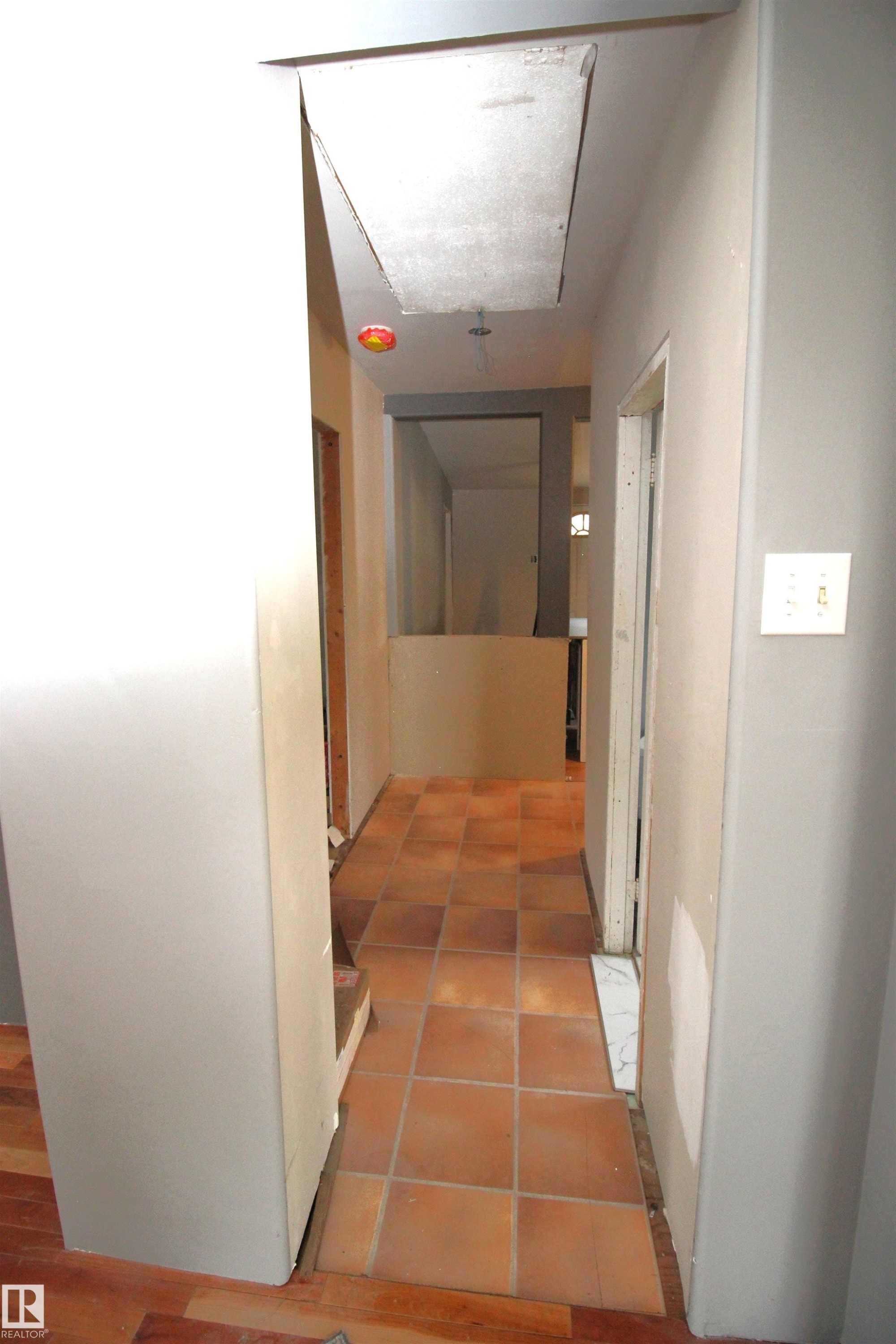 












10228 104 Street

,
Westlock,




AB
T7P 1V6

