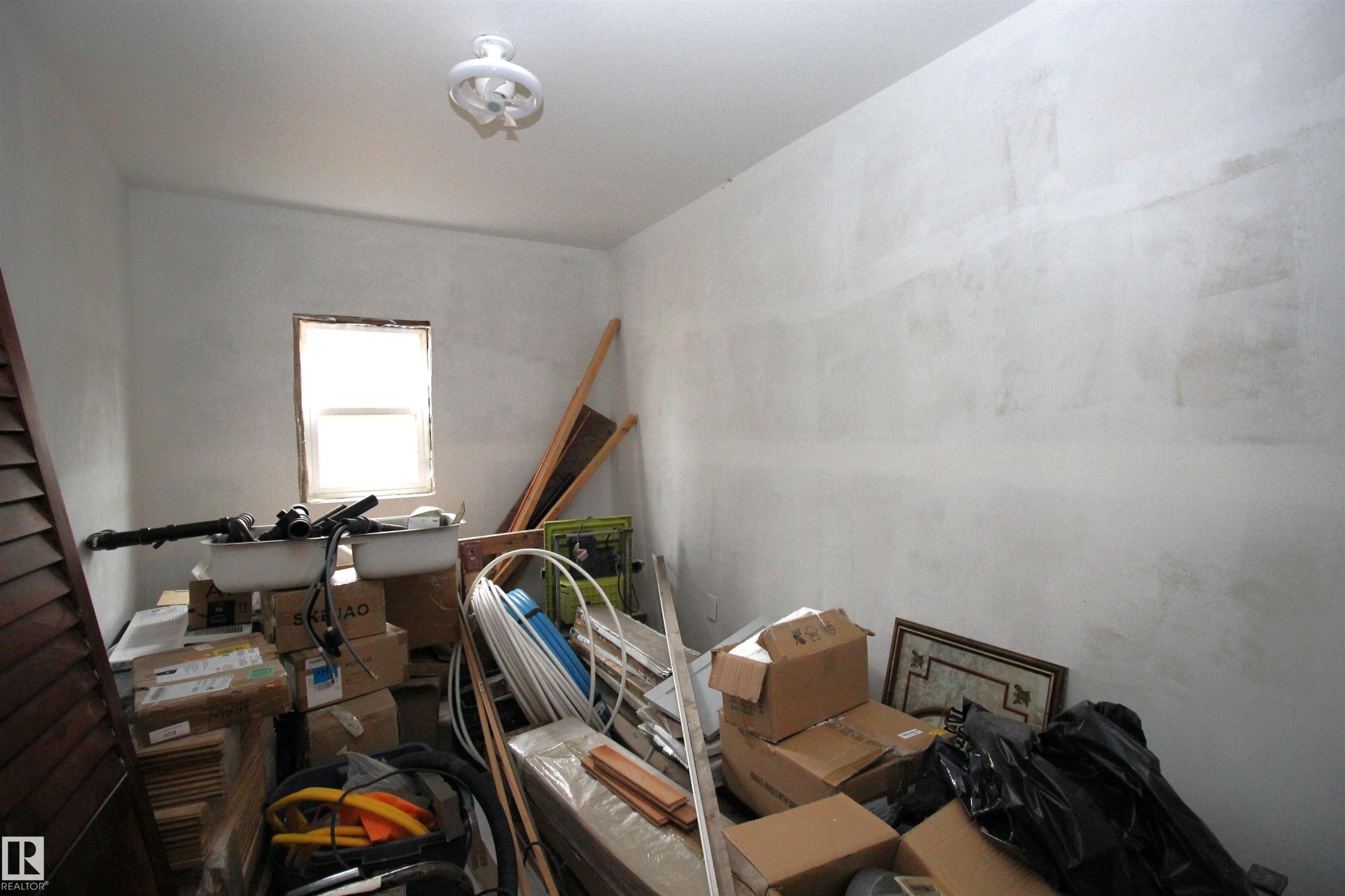 












10228 104 Street

,
Westlock,




AB
T7P 1V6

