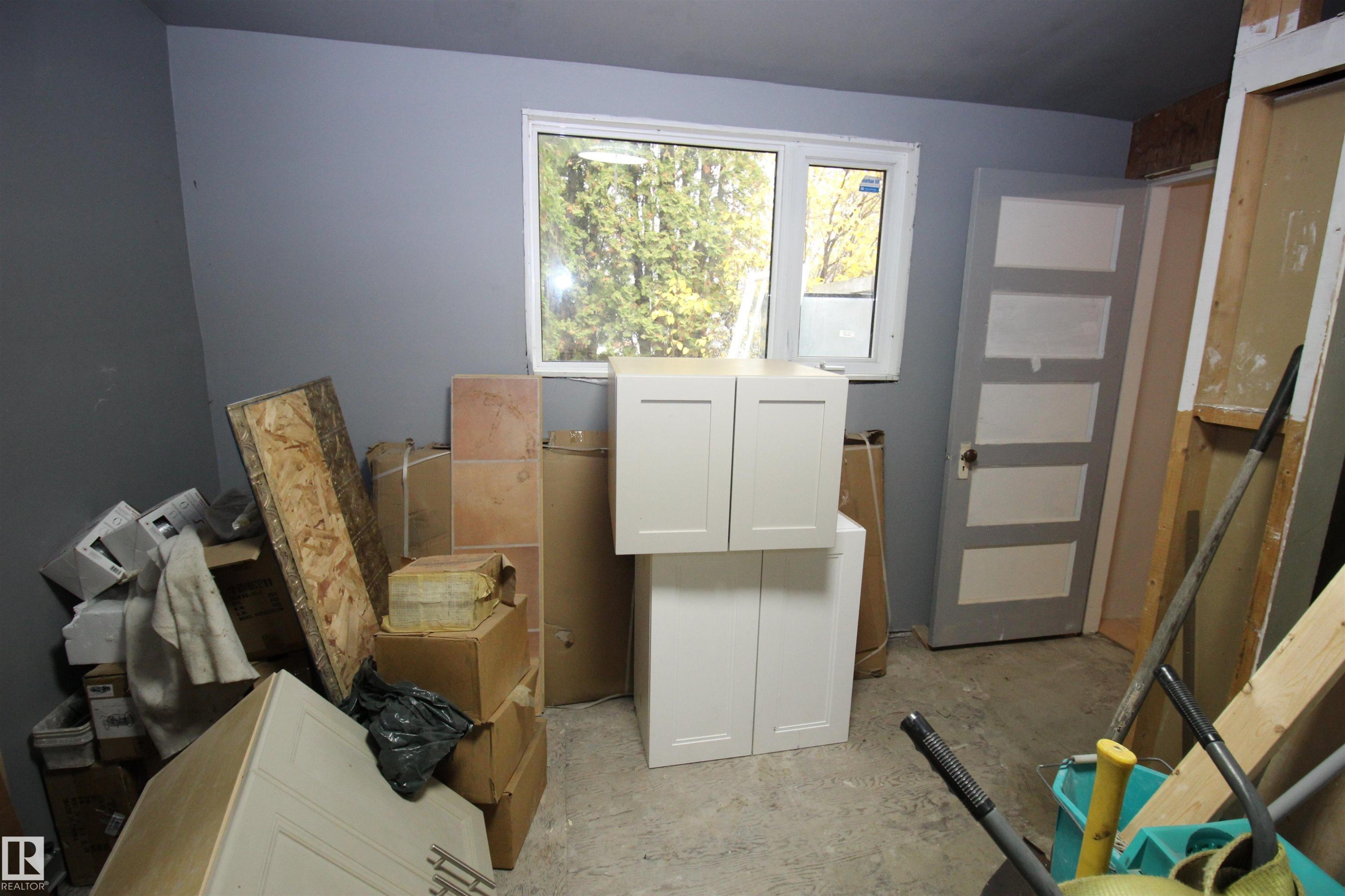 












10228 104 Street

,
Westlock,




AB
T7P 1V6

