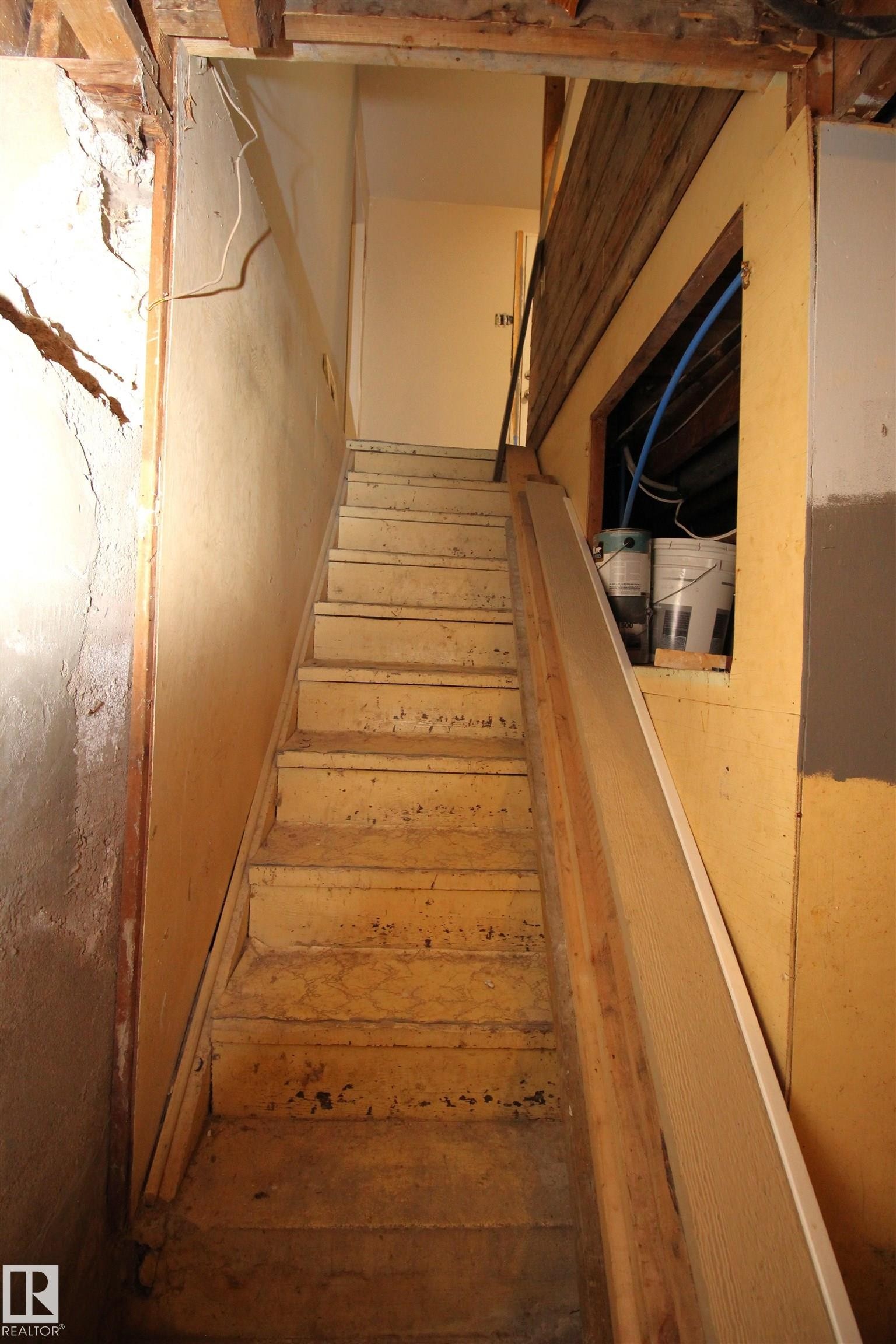 












10228 104 Street

,
Westlock,




AB
T7P 1V6

