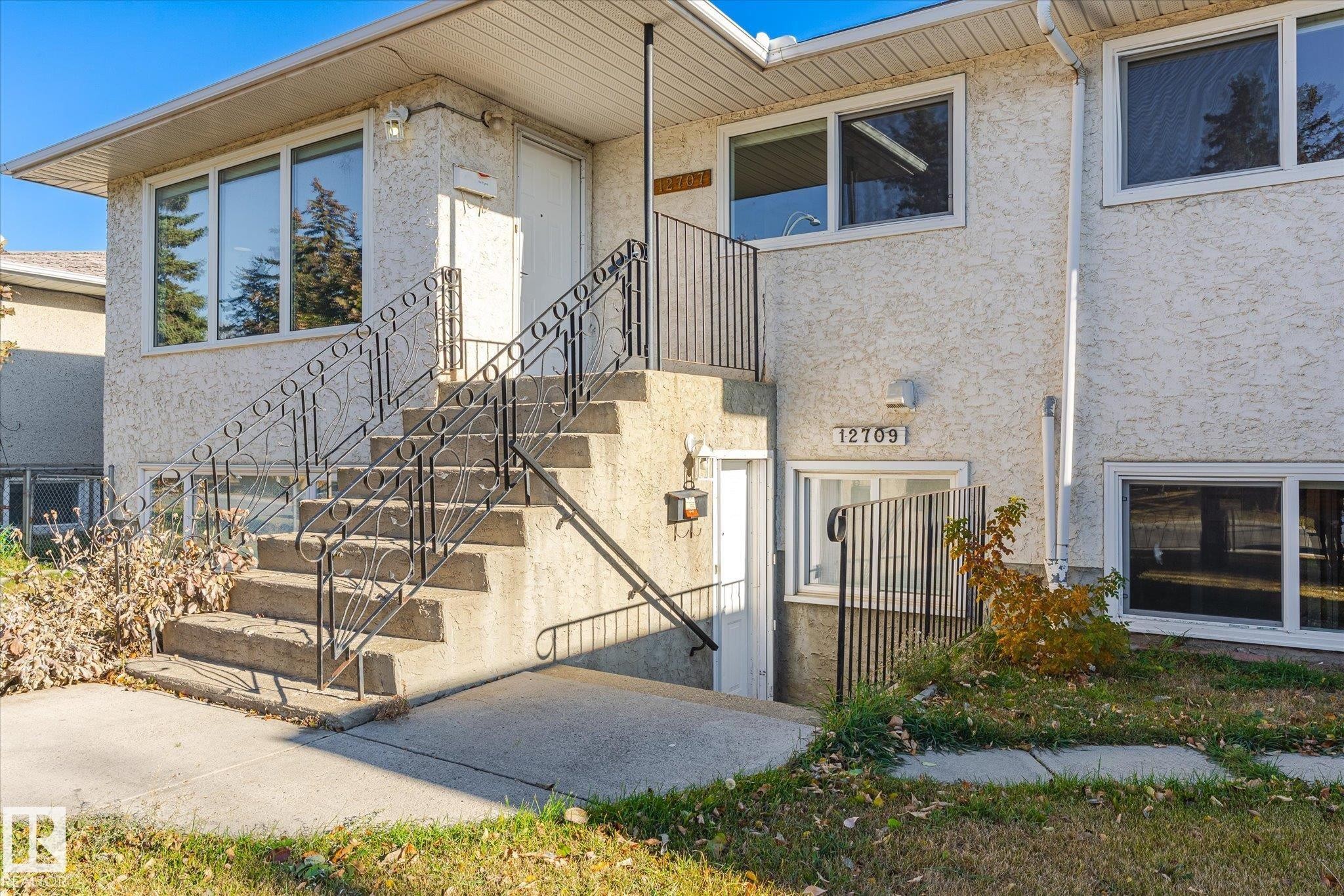












12707 & 12709 92 Street

,
Edmonton,




AB
T5E 3R3

