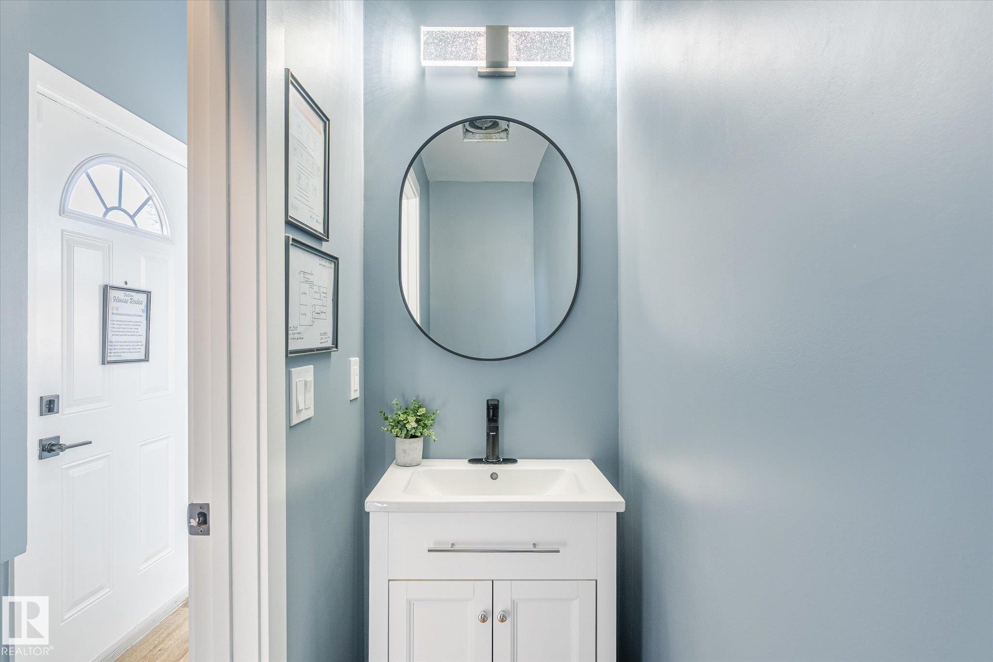 












12707 & 12709 92 Street

,
Edmonton,




AB
T5E 3R3

