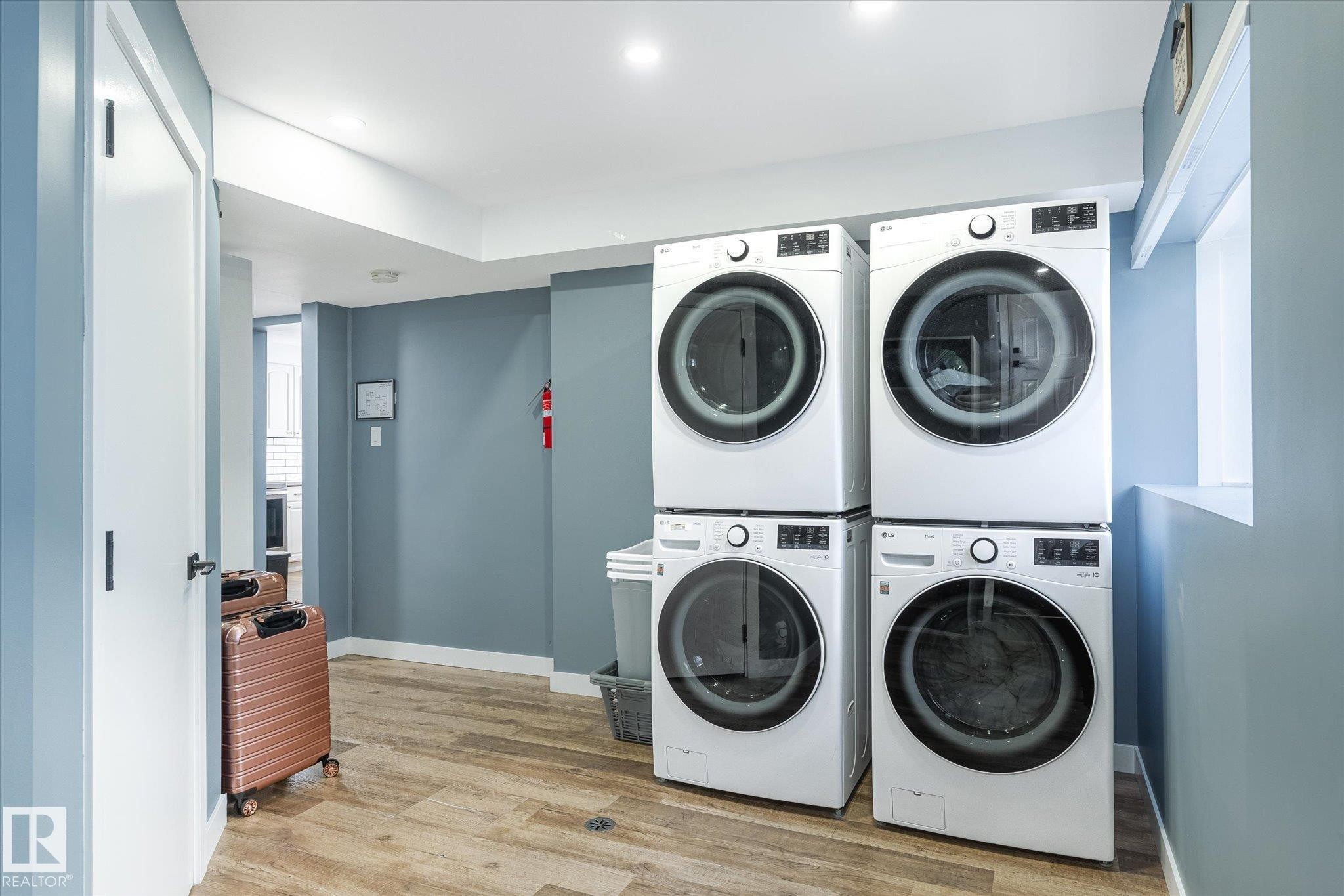 












12707 & 12709 92 Street

,
Edmonton,




AB
T5E 3R3

