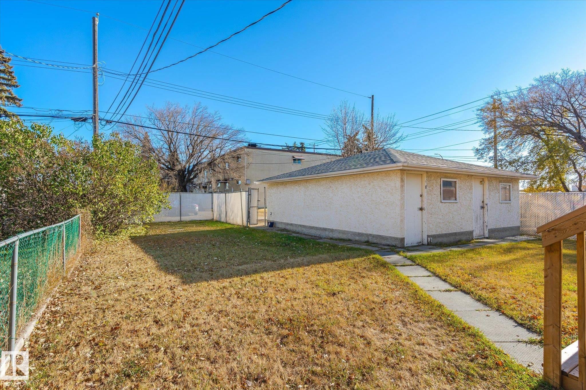 












12707 & 12709 92 Street

,
Edmonton,




AB
T5E 3R3

