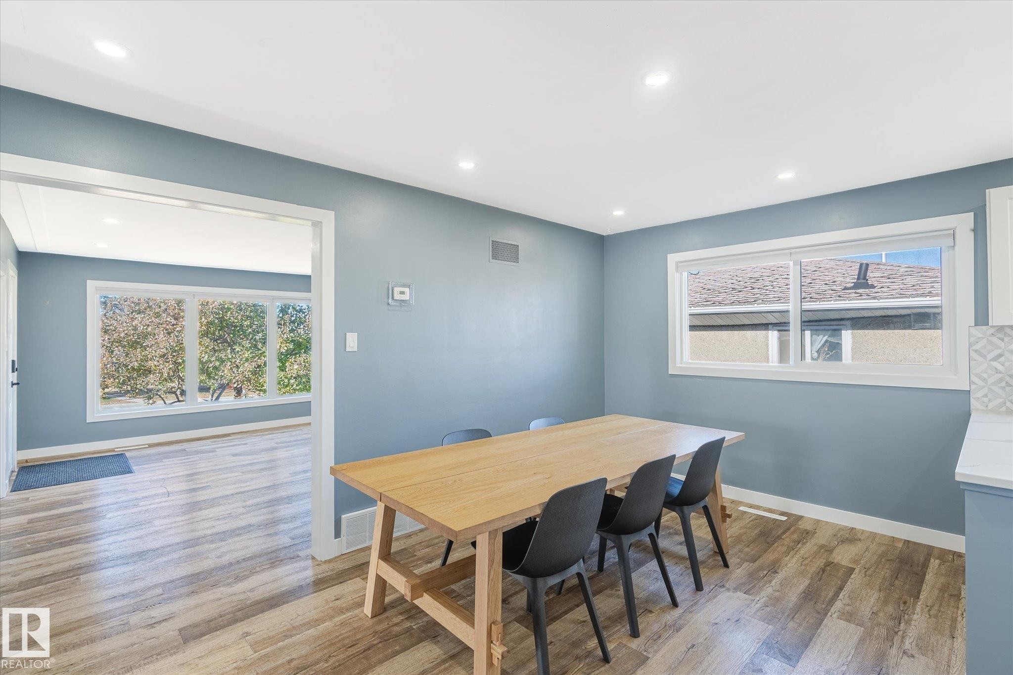 












12707 & 12709 92 Street

,
Edmonton,




AB
T5E 3R3

