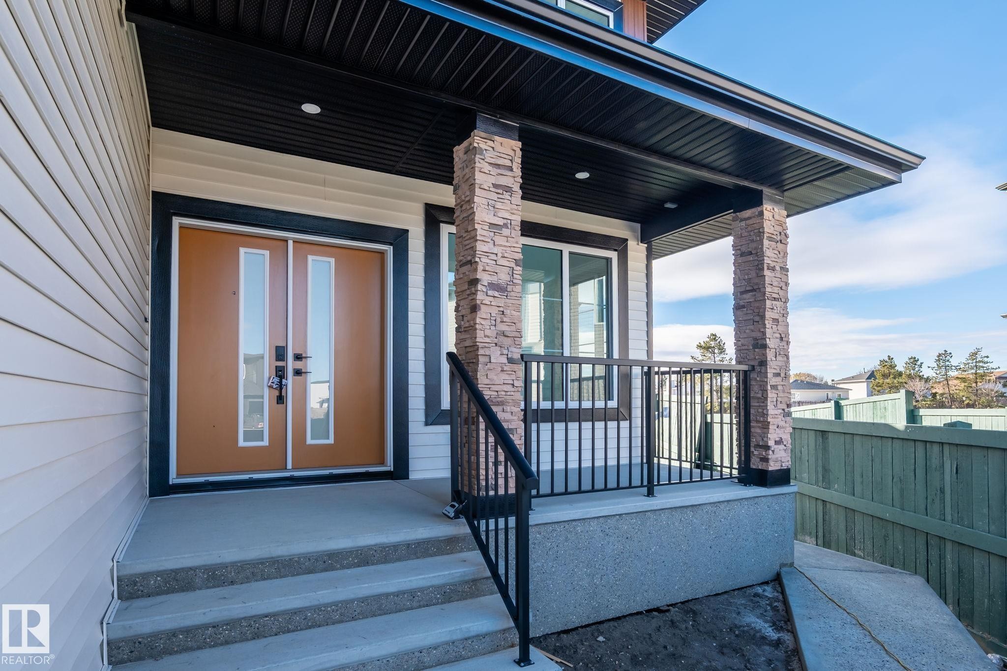 












2005 154 Avenue

,
Edmonton,




AB
T5Y 4H7

