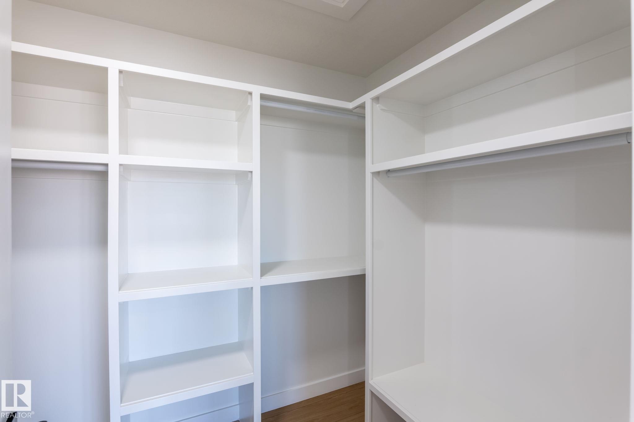 












2005 154 Avenue

,
Edmonton,




AB
T5Y 4H7

